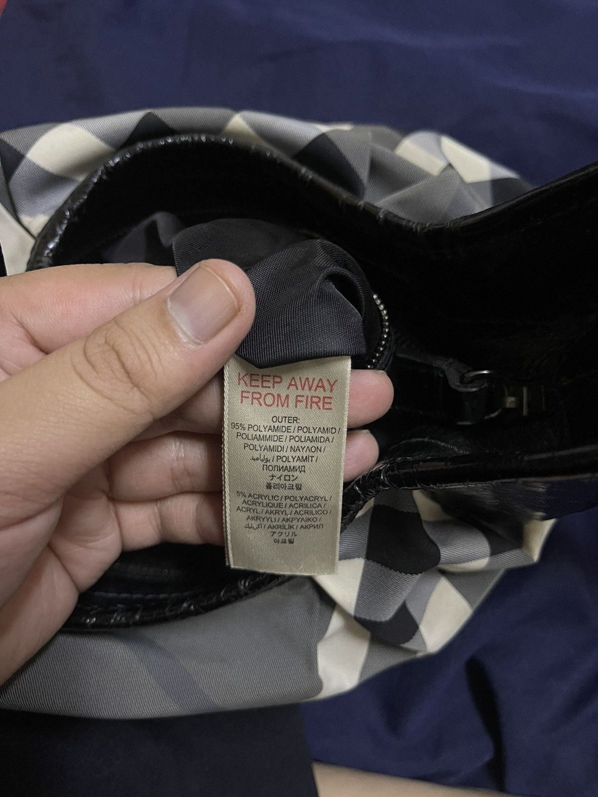 Burberry Burbbery Hobo Bag Size ONE SIZE - 4 Thumbnail