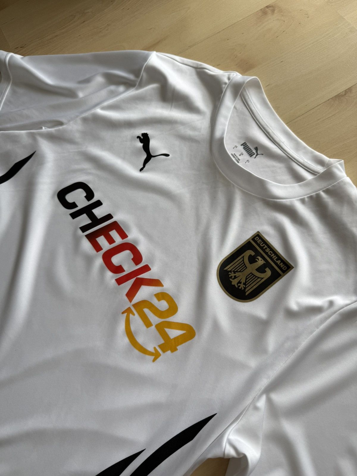 Puma Puma Deutschland Germany soccer jersey tshirt national team Size US L / EU 52-54 / 3 - 3 Thumbnail