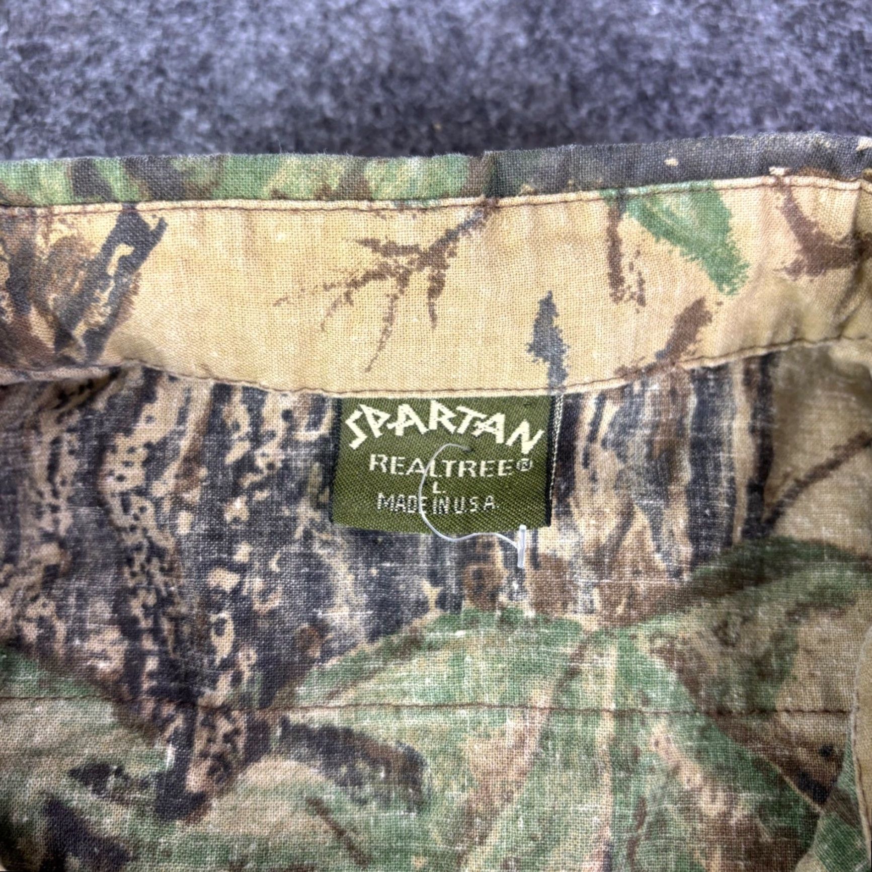 Realtree Spartan Shirt Mens L Green Camouflage Long Sleeve Button Up Cotton Flannel Made in USA Size US L / EU 52-54 / 3 - 3 Thumbnail