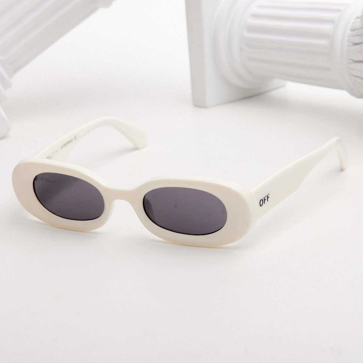 Off-White OFF WHITE AMALFI WHITE SUNGLASSES Size ONE SIZE - 2 Thumbnail