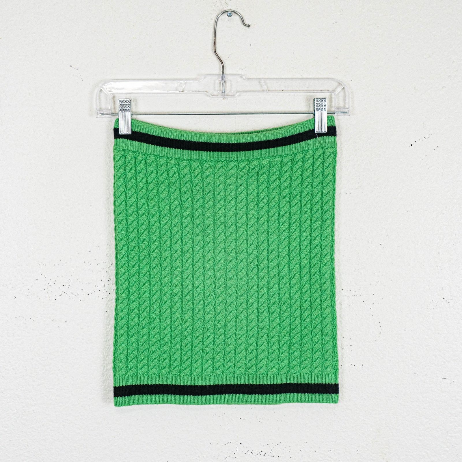 Alice + Olivia Alice + Olivia Ingrid Cable Knit Mini Skirt in Garden Green Size 25" / US 0 / IT 36 - 2 Thumbnail