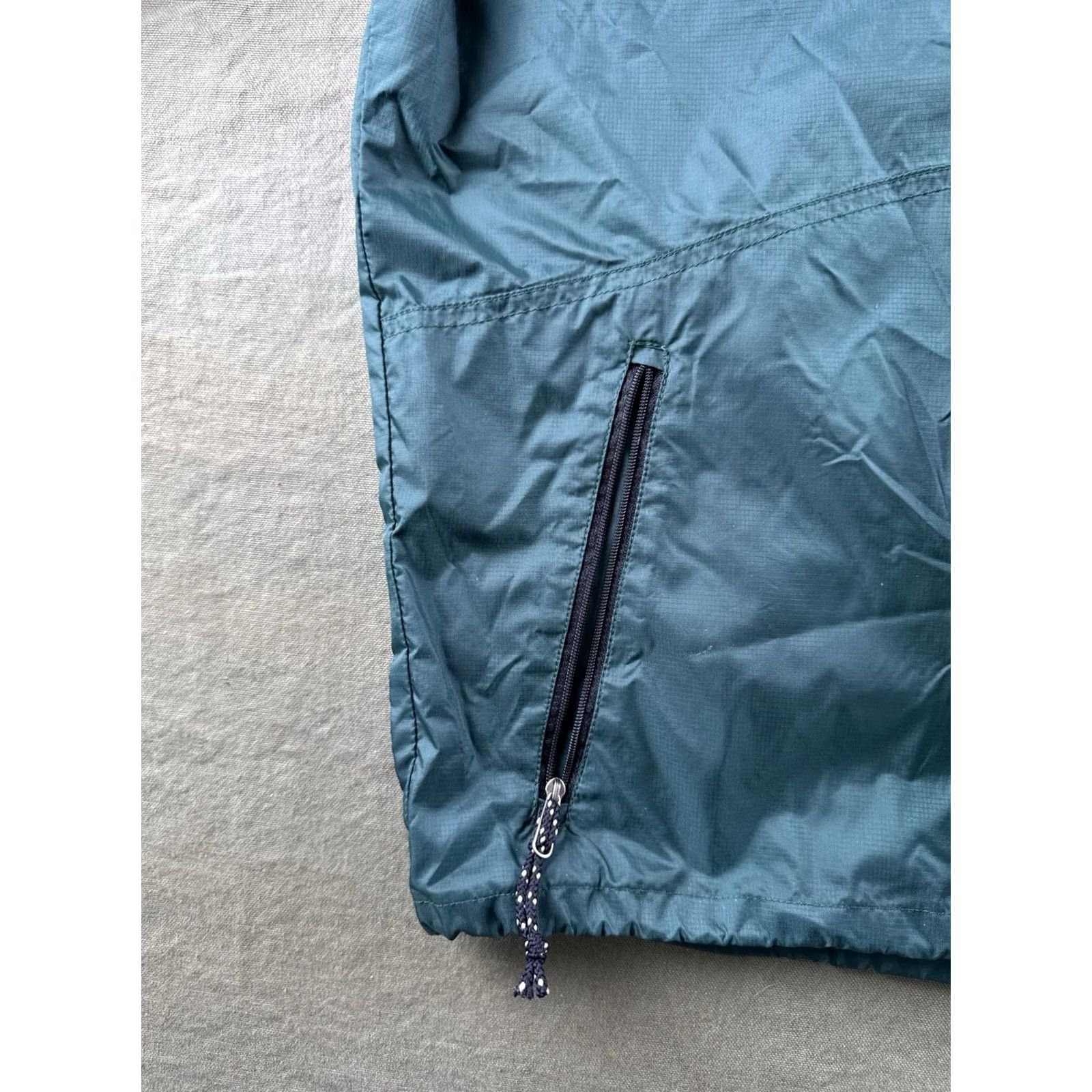 The North Face VINTAGE The North Face Nylon Anorak Pullover Hooded Jacket Green Half Zip Mens S Size US S / EU 44-46 / 1 - 7 Thumbnail