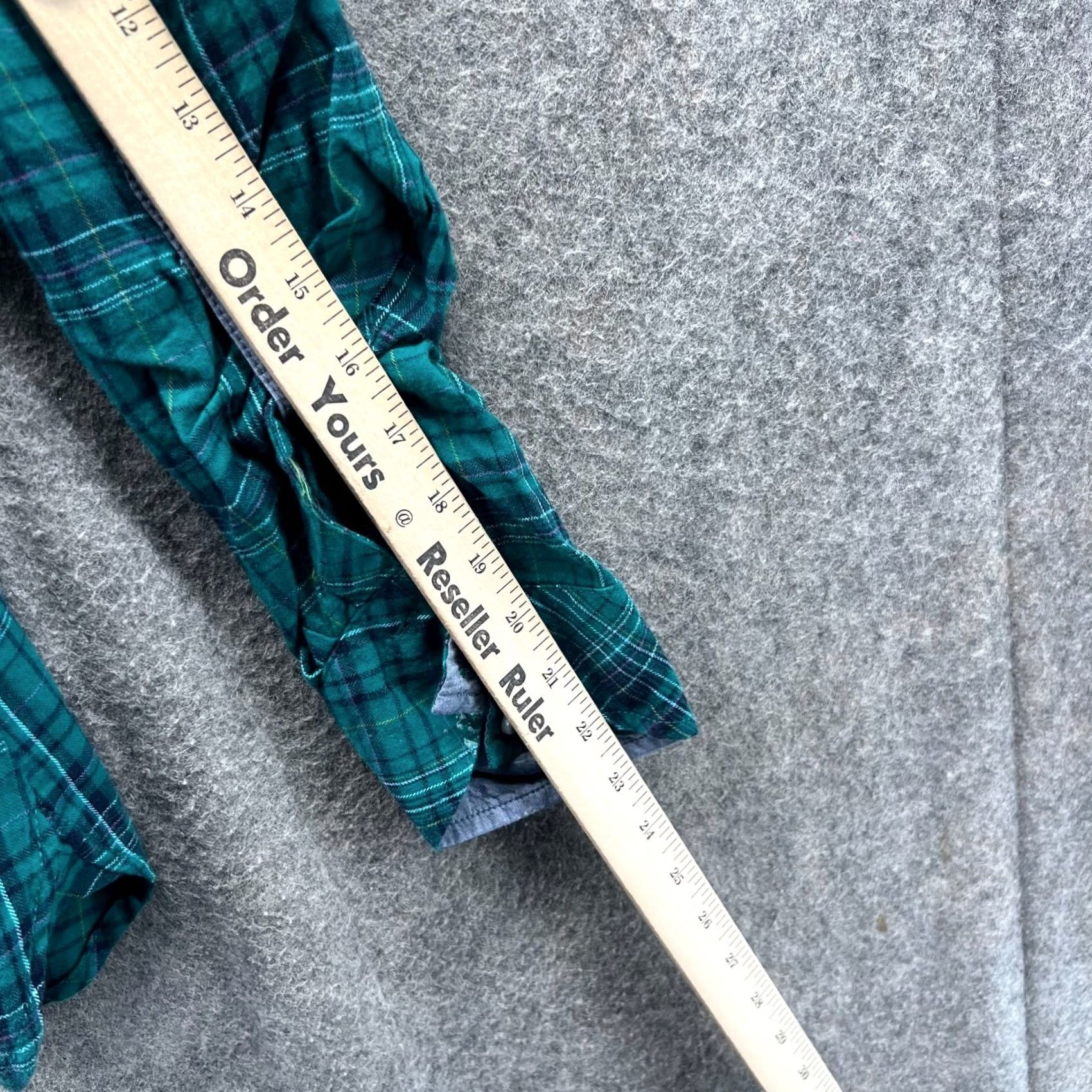 Tommy Hilfiger VINTAGE Tommy Hilfiger Shirt Womens XL Green Plaid Pocket Button Down Preppy Western Size XL / US 12-14 / IT 48-50 - 5 Thumbnail