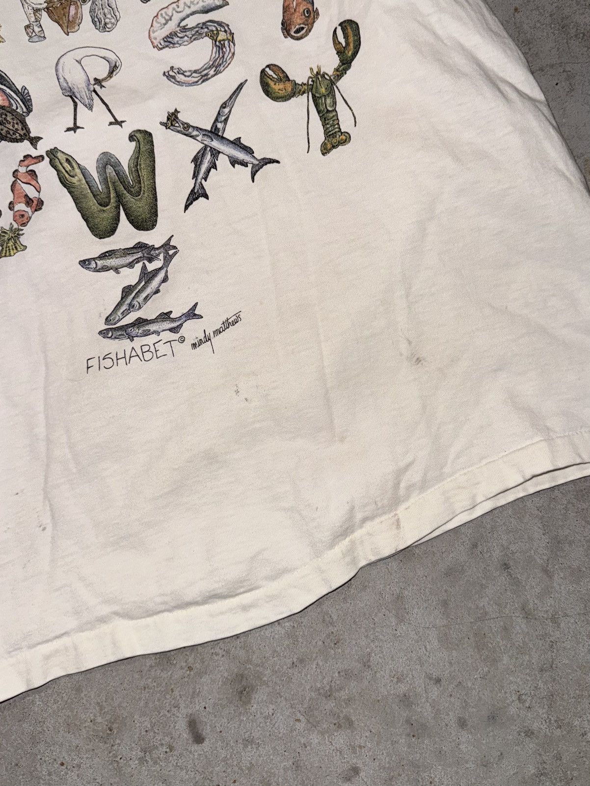 Japanese Brand Crazy Vintage 90s Nature Wildlife Fish Animals White Tee Size US M / EU 48-50 / 2 - 5 Thumbnail