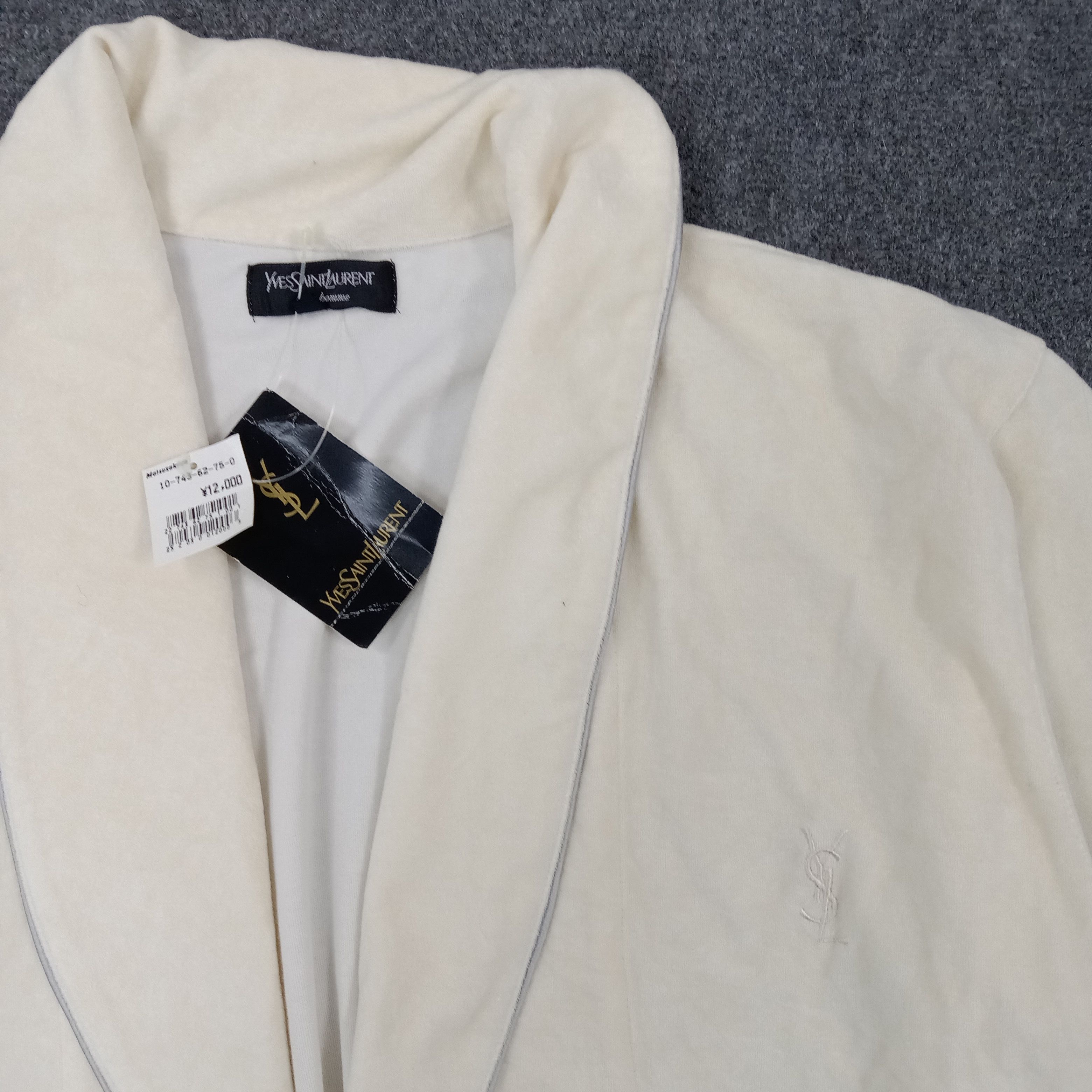 Vintage × Yves Saint Laurent Yves Saint Laurent Italian Brand Shower Jacket C229N23 Size L / US 10 / IT 46 - 3 Thumbnail