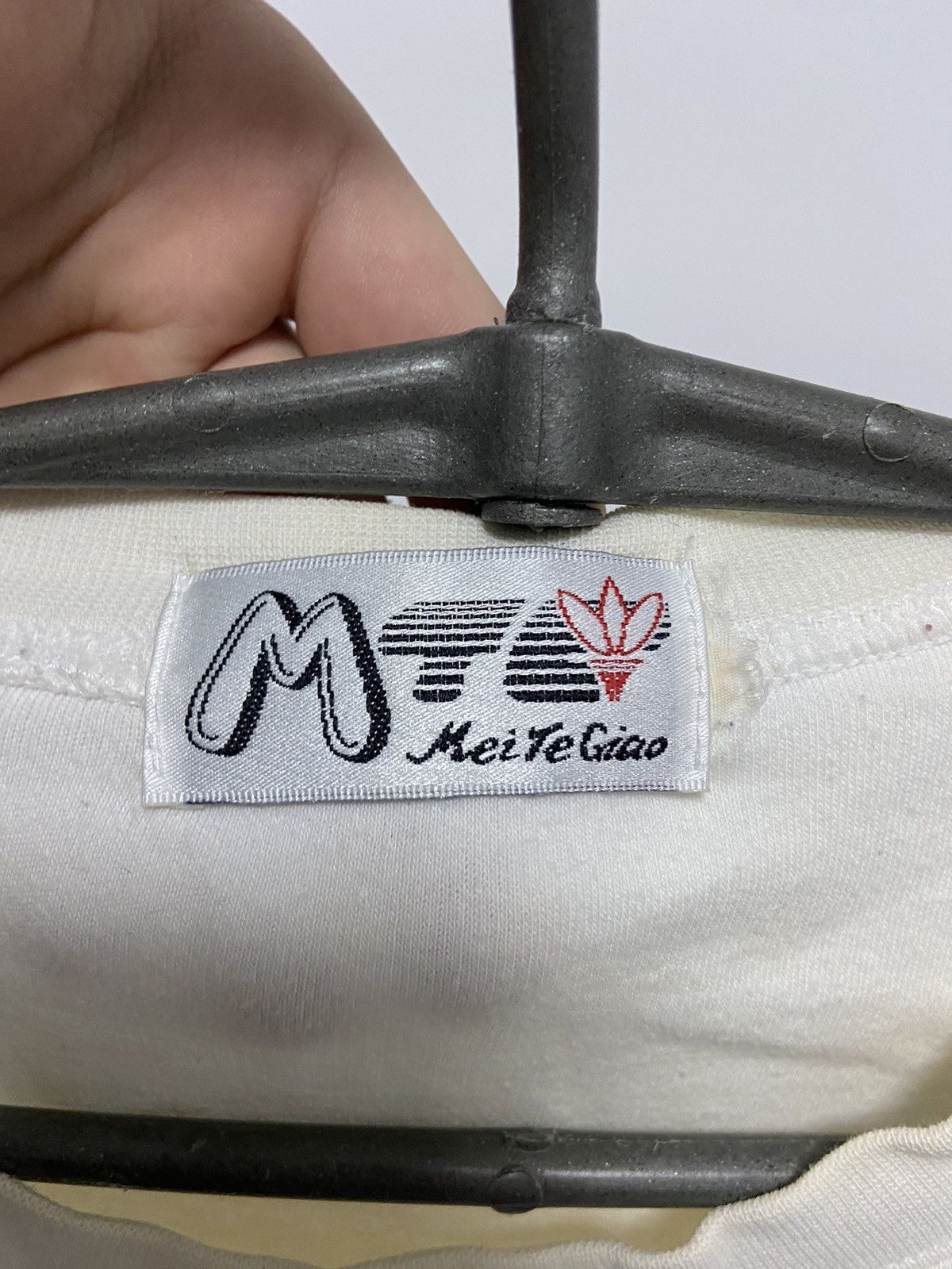 Japanese Brand × Vintage Hong Kong Vintage T Shirt Dragon Big Logo Japan Y2K Rare Size US L / EU 52-54 / 3 - 3 Thumbnail