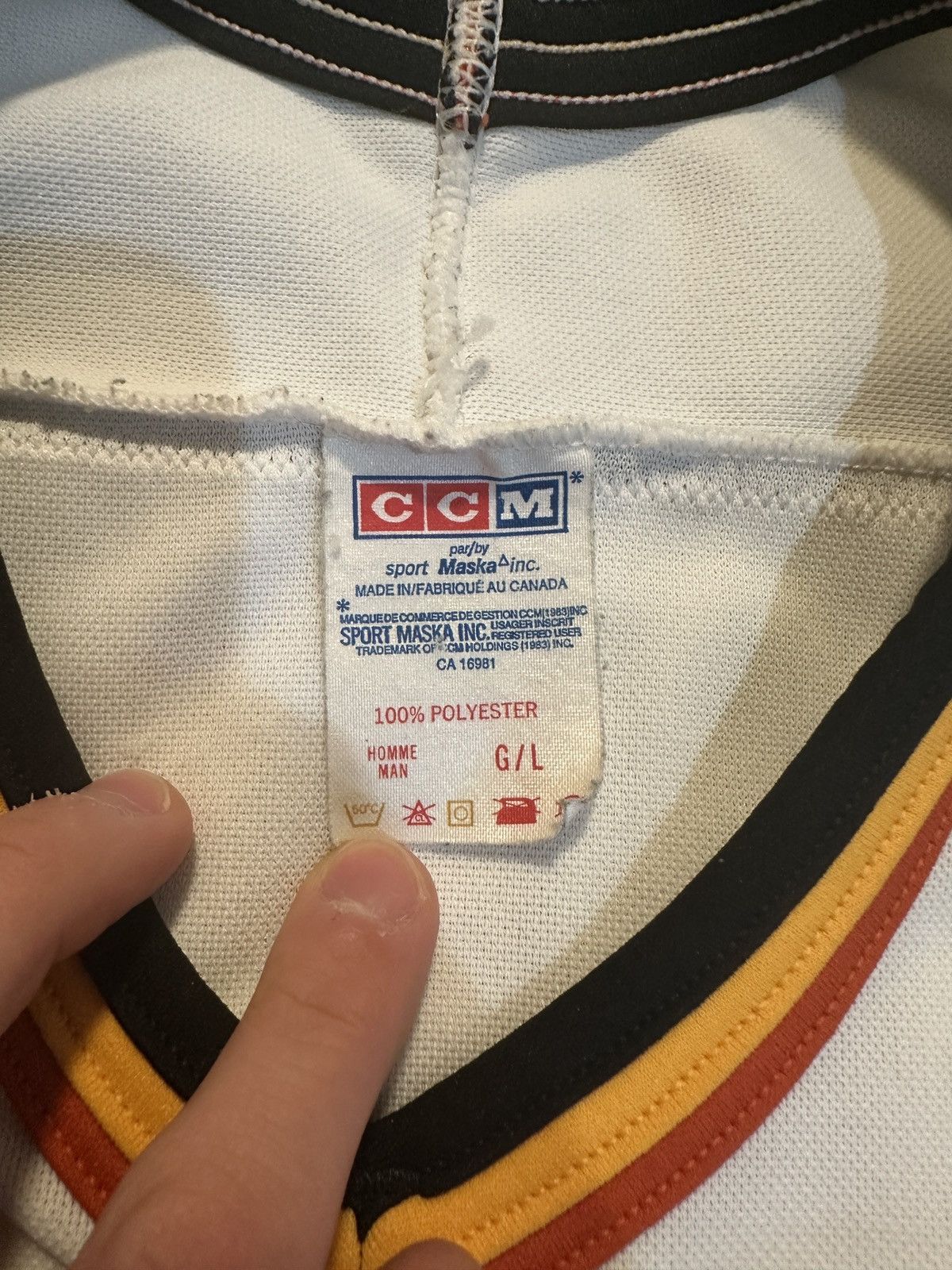 NHL Vintage nhl vancouver canucks flying skate trevor linden Lrg Size US L / EU 52-54 / 3 - 5 Thumbnail