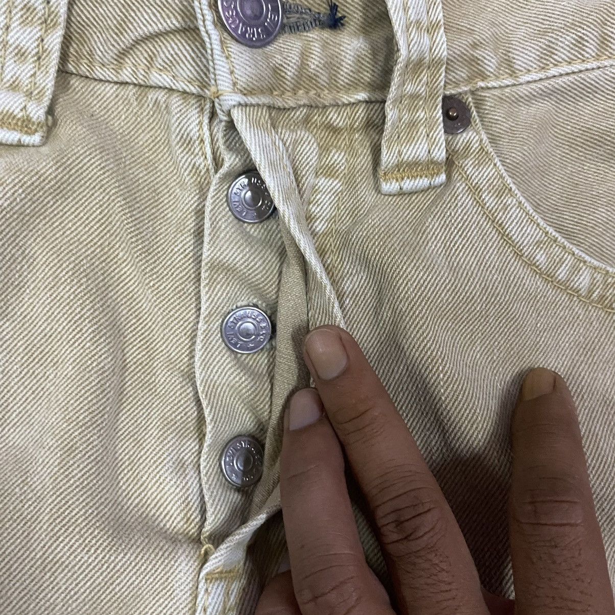 Levi's Vintage 901 Button Fly Faded Denim Jeans Size US 32 / EU 48 - 4 Thumbnail