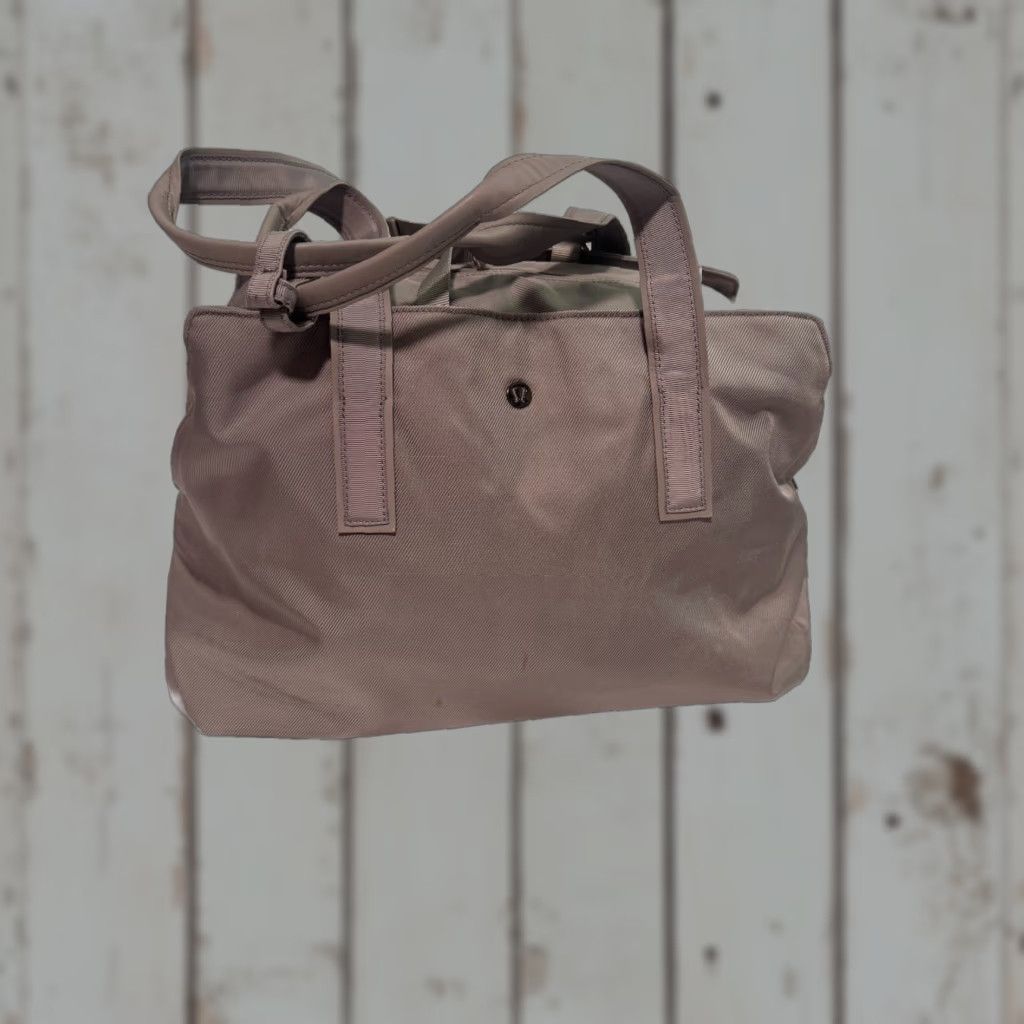 Lululemon LULULEMON Athletica Shoulder Bag Weekend Bag Duffle Large Unisex Adults Grey Cotton with Thermoplastic Size ONE SIZE - 1 Thumbnail