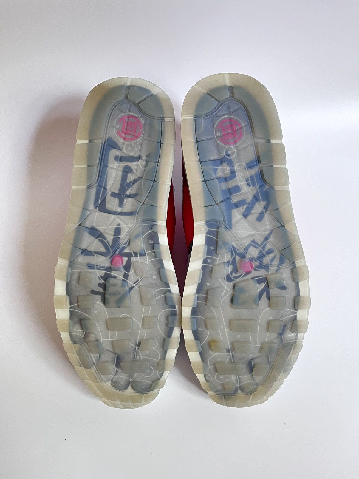 CLOT × Nike Nike Air Max 1 X CLOT “Solar Red” Size US 10 / EU 43 - 7 Thumbnail