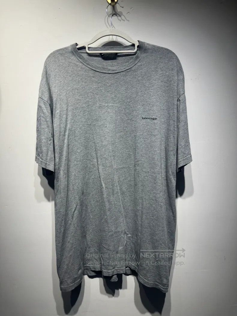Balenciaga Balenciaga Embroidered Letter Logo Round Neck Short Sleeve Size US S / EU 44-46 / 1 - 1 Thumbnail