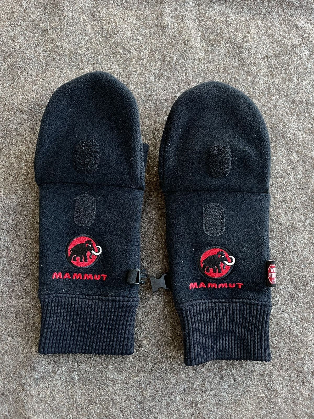 Mammut × Vintage Mammut Windstopper Transformer Gloves Size ONE SIZE - 1 Thumbnail