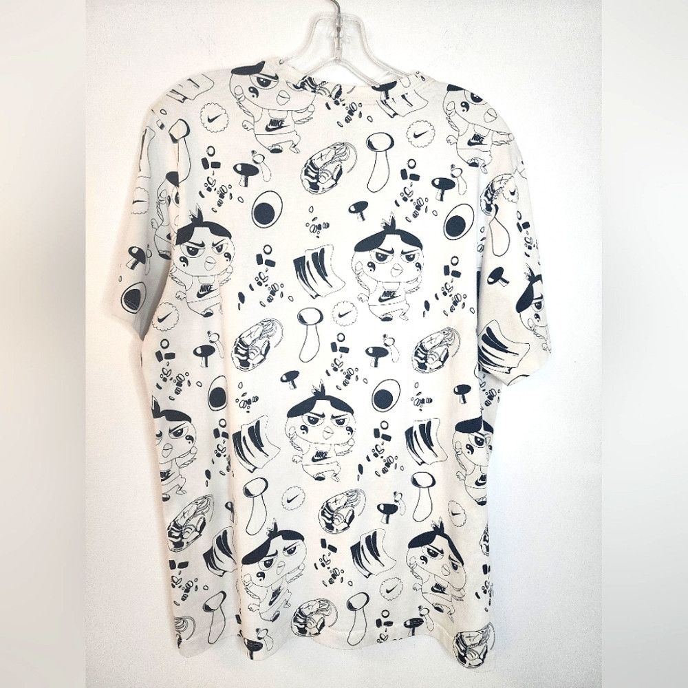 Nike Nike White & Black Character Graphic Tee Baggy Shirt Size US M / EU 48-50 / 2 - 3 Thumbnail