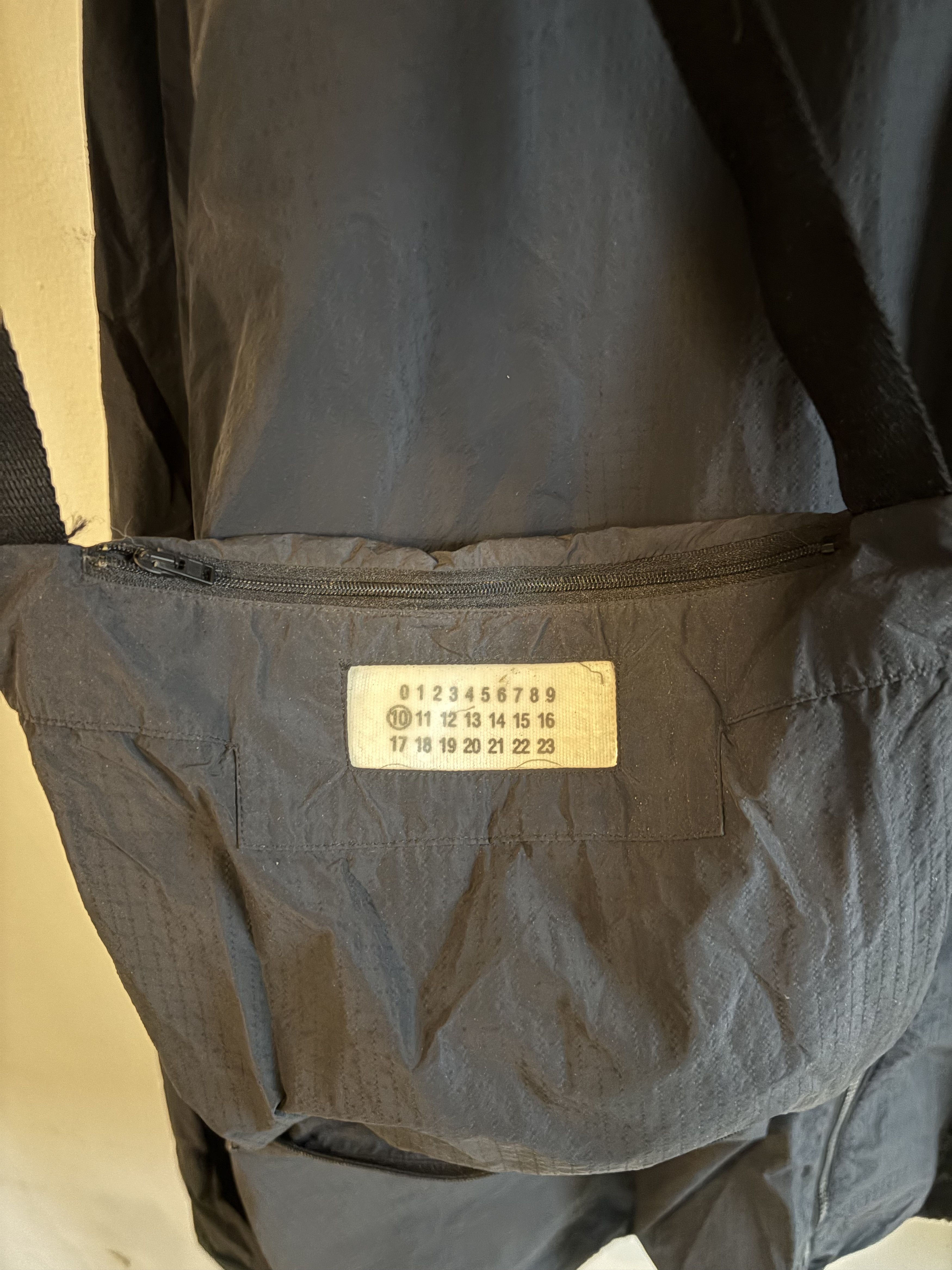 Maison Margiela Maison Margiela Windbreaker / Bag Size US M / EU 48-50 / 2 - 7 Thumbnail