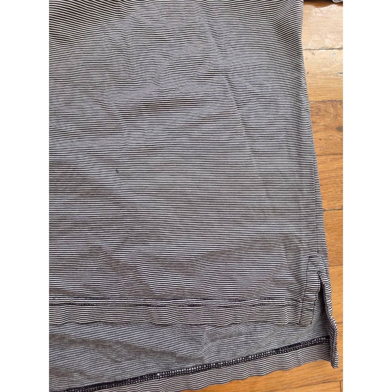 Peter Millar Peter Millar Polo Gray Stripe Shell Buttons Short L A001135 Size US L / EU 52-54 / 3 - 7 Thumbnail