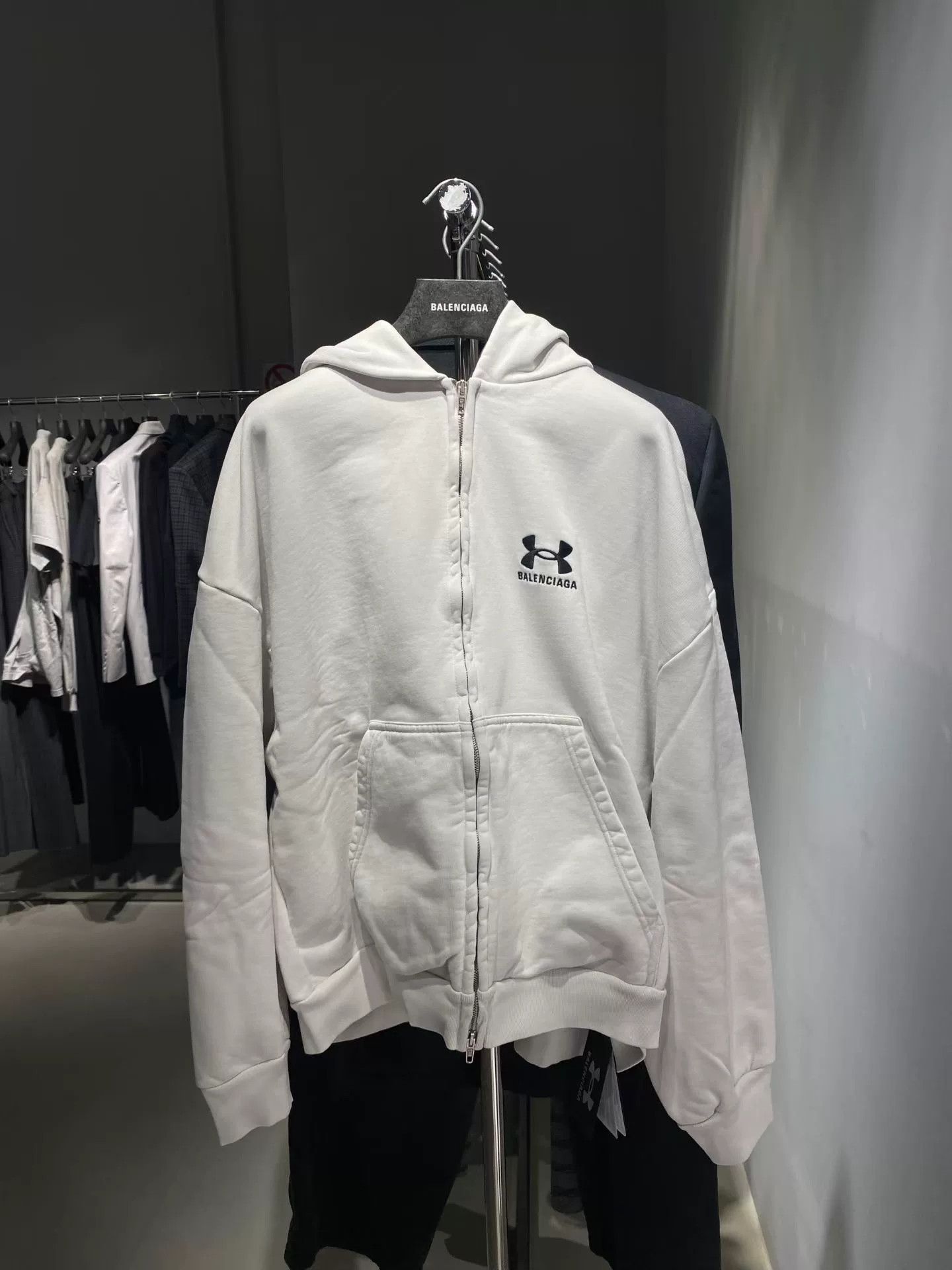 Balenciaga balenciaga under armor zip-up sweatshirt Size US S / EU 44-46 / 1 - 2 Thumbnail
