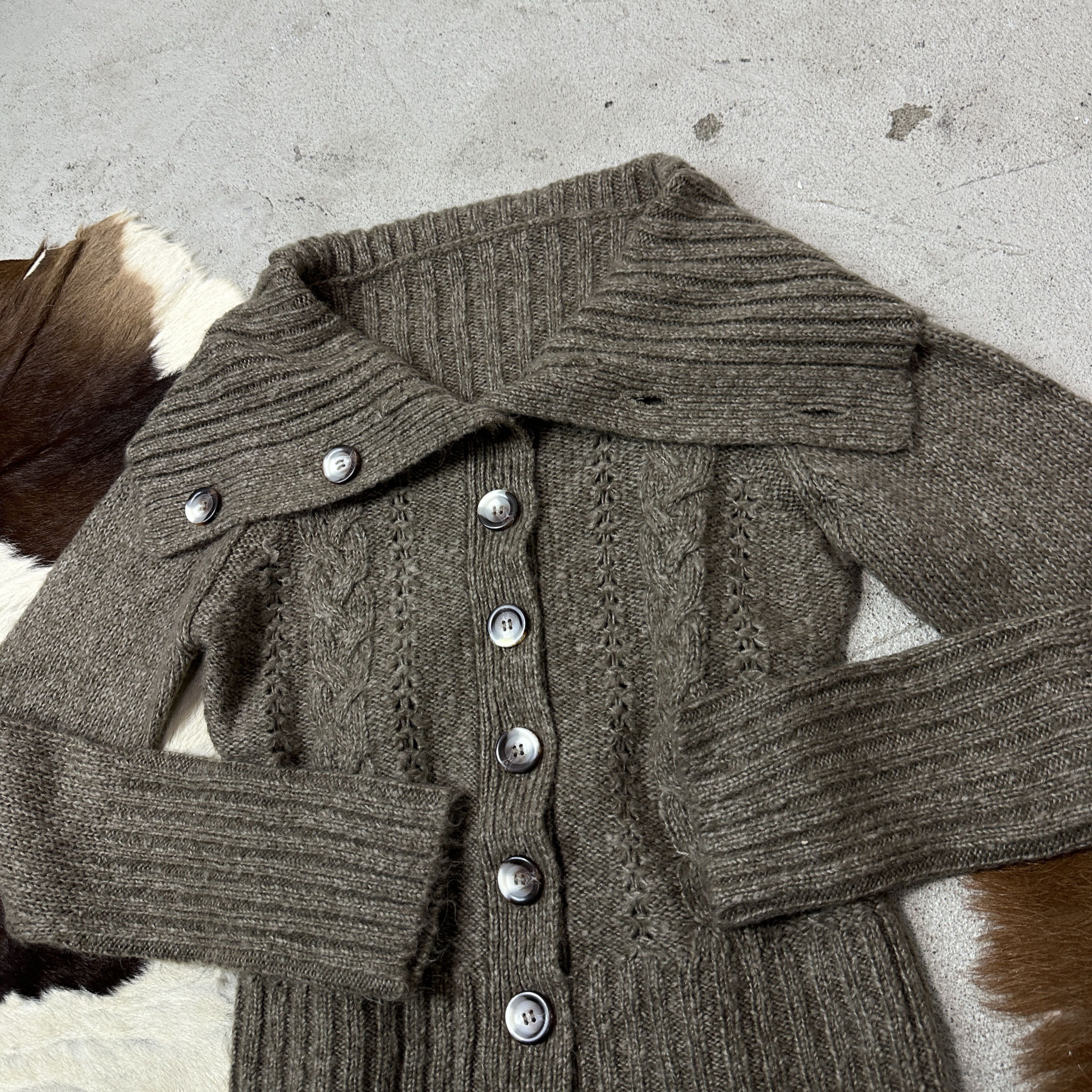 Vintage Vintage Cottage Bare Shoulders Buttoned Sweater 00s Size S / US 4 / IT 40 - 2 Thumbnail