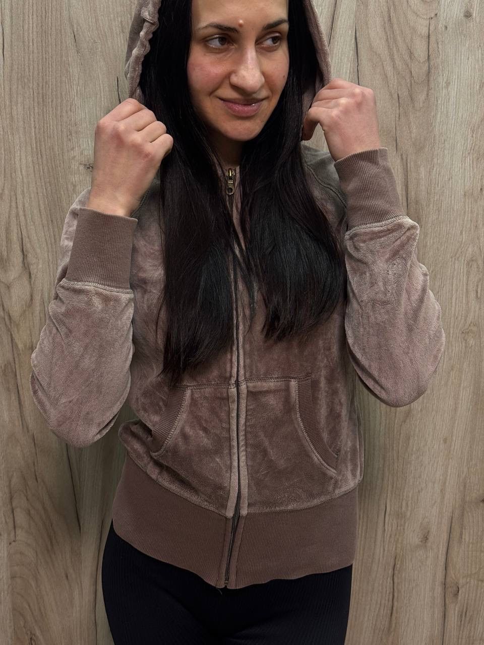 Juicy Couture VTG Women’s Zip Hoodie Grunge Style Velvet Y2K 00s UsA Size S / US 4 / IT 40 - 3 Thumbnail