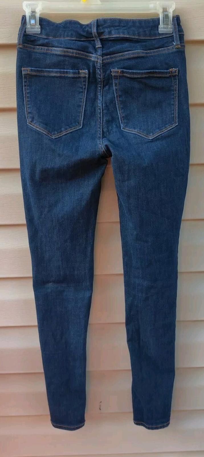Old Navy Old Navy Rockstar Jeans High Rise Blue Denim Pants 2 Petite Size 26" / US 2 / IT 38 - 6 Thumbnail
