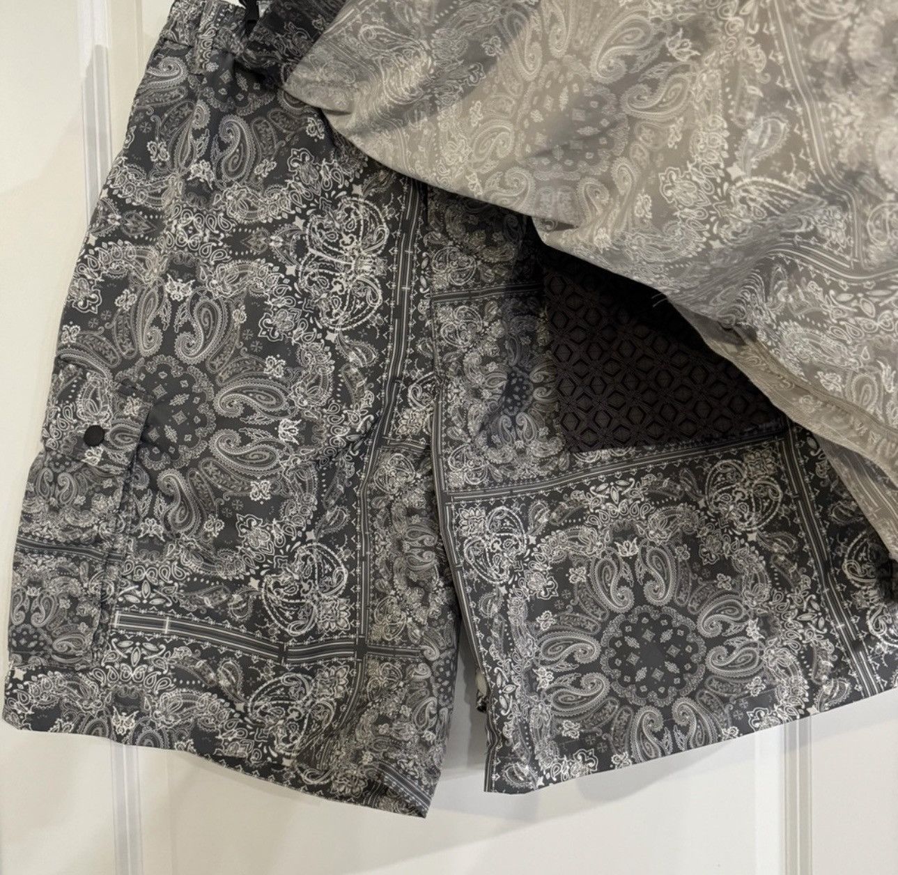 White Mountaineering White Mountaineering Bandana Paisley Printed Asymmetric Size US 36 / EU 52 - 5 Thumbnail
