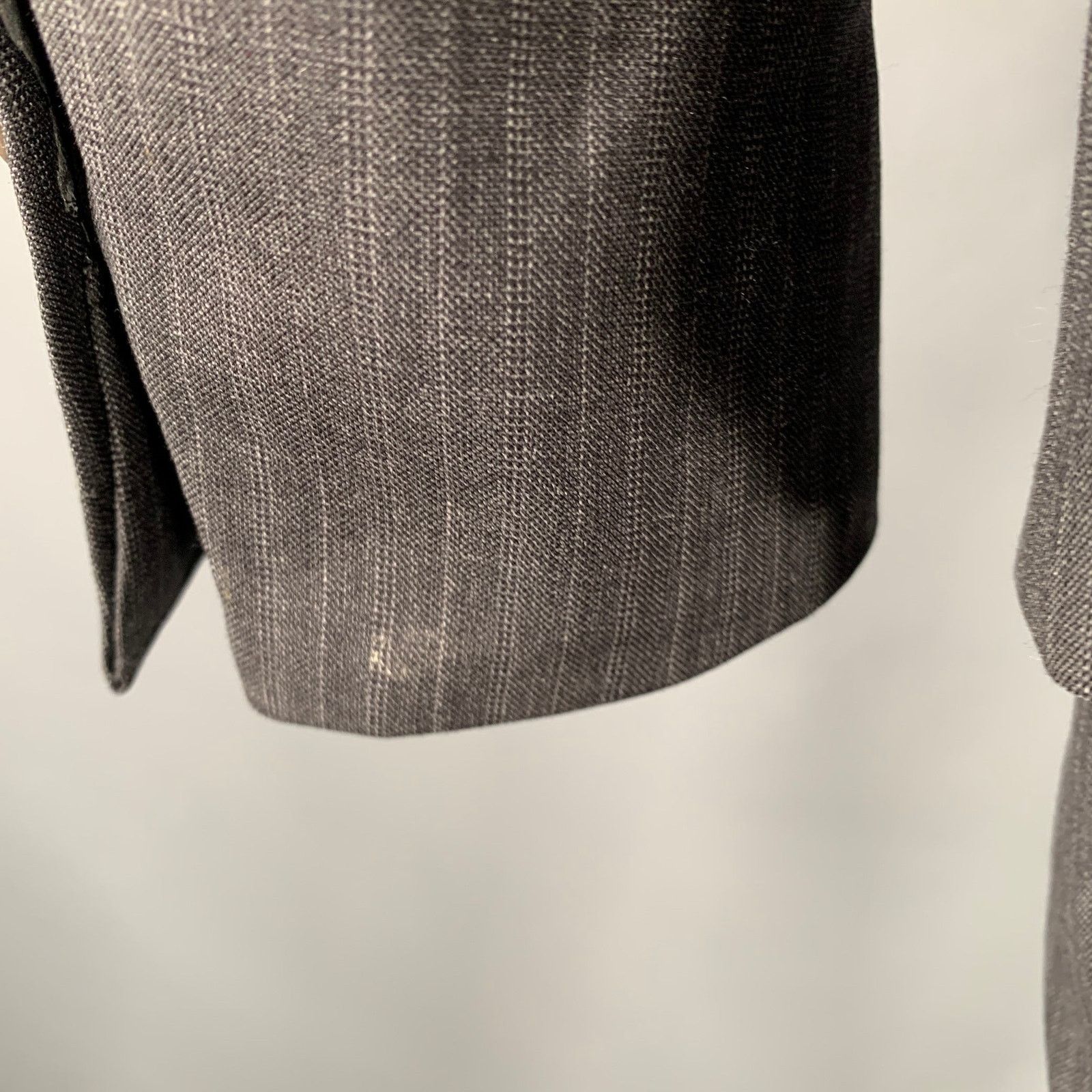 John Varvatos JOHN VARVATOS Size 40 Grey Charcoal Stripe Virgin Wool Suit Size 40R - 7 Thumbnail