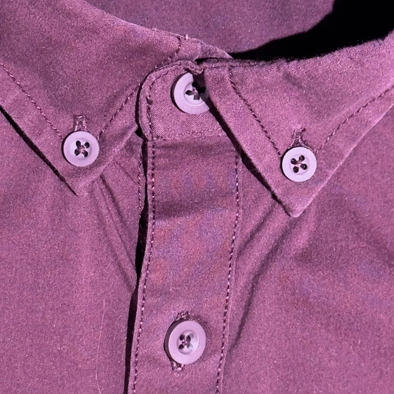 Guess Guess Men's Maroon Shirt Size X-Large Slim Fit Short Sleeve Size US XL / EU 56 / 4 - 5 Thumbnail