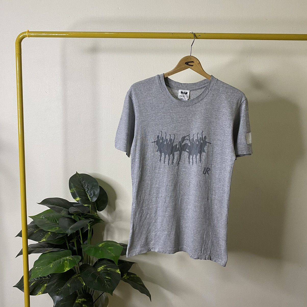 Japanese Brand Vintage 1990s Japanese Brand Creature Made in USA Tee Size US S / EU 44-46 / 1 - 1 Thumbnail