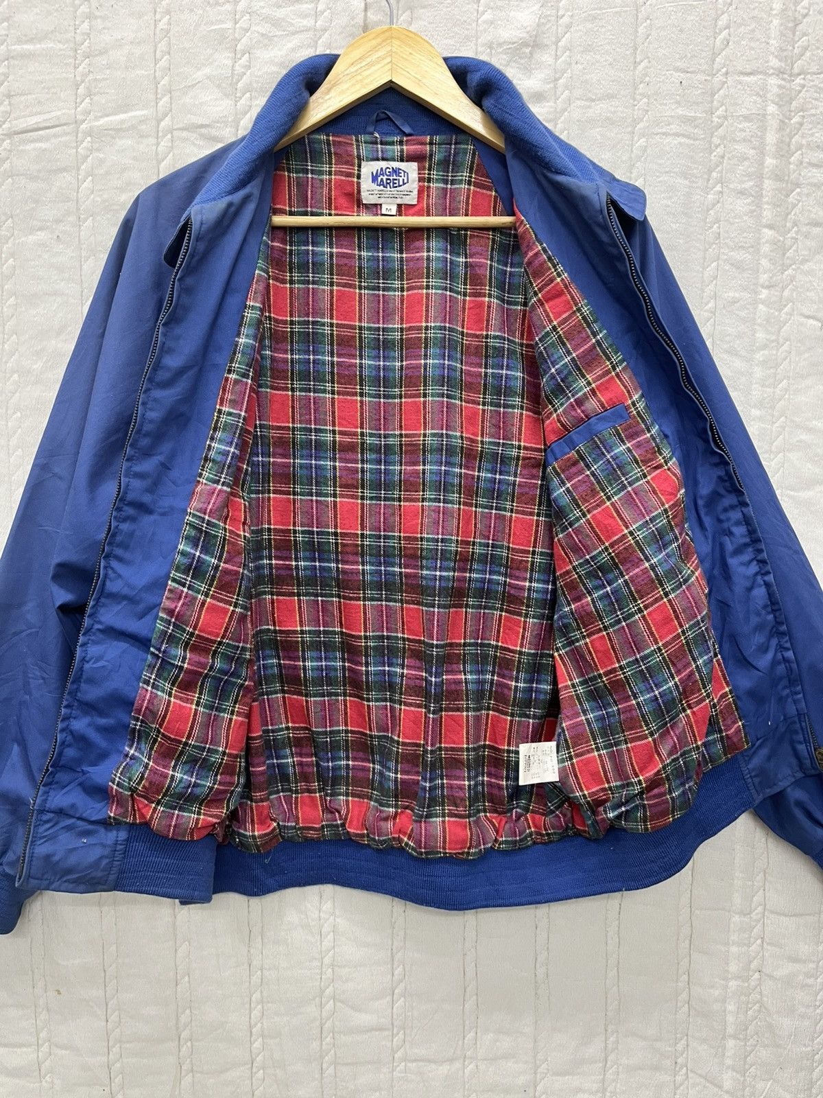 Ferrari MAGNETTI MARELLI FERARRI GRAND PRIX TEAM BOMBER JACKET Size US M / EU 48-50 / 2 - 5 Thumbnail