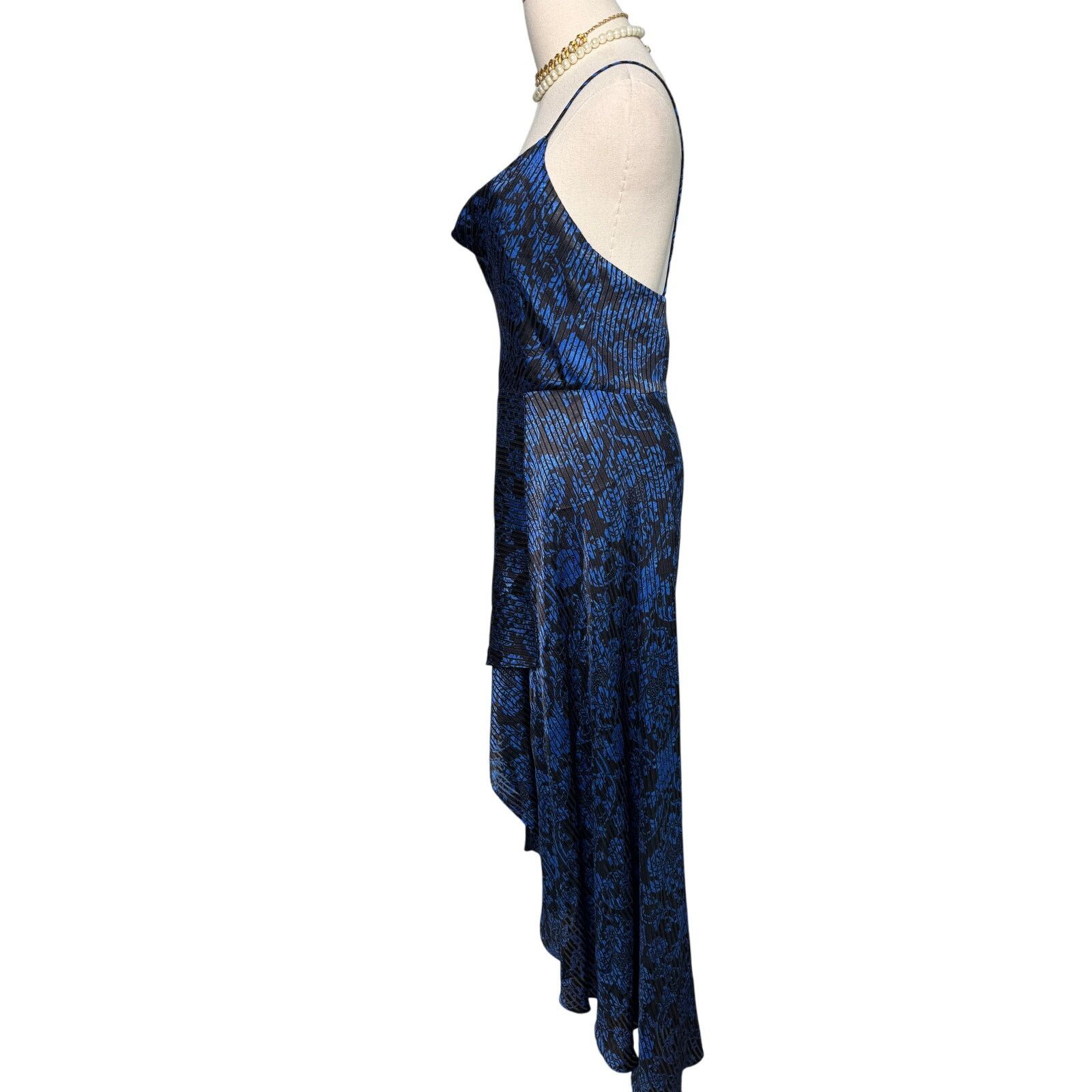 Alice + Olivia Alice + Olivia Christina Dress Size 6 dramatic blue black Size M / US 6-8 / IT 42-44 - 7 Thumbnail