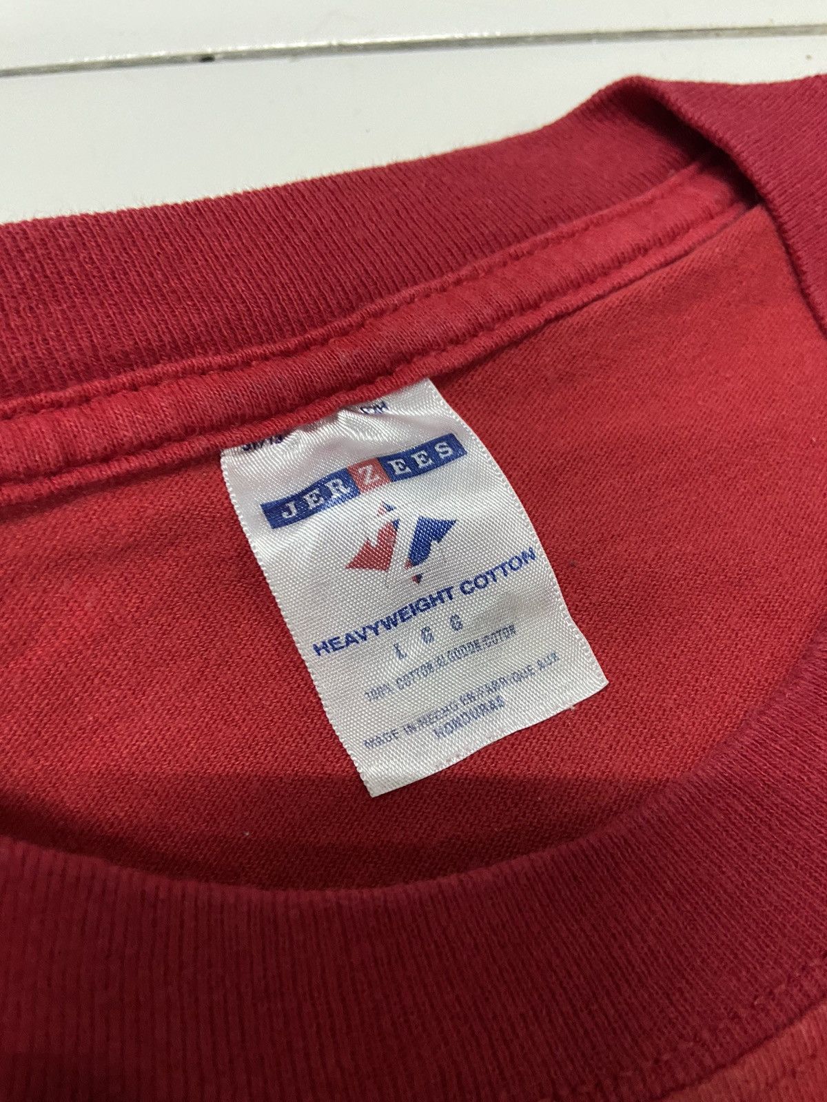 Jerzees UNIVERSITY OF HARTFORD VINTAGE TEE Size US L / EU 52-54 / 3 - 6 Thumbnail