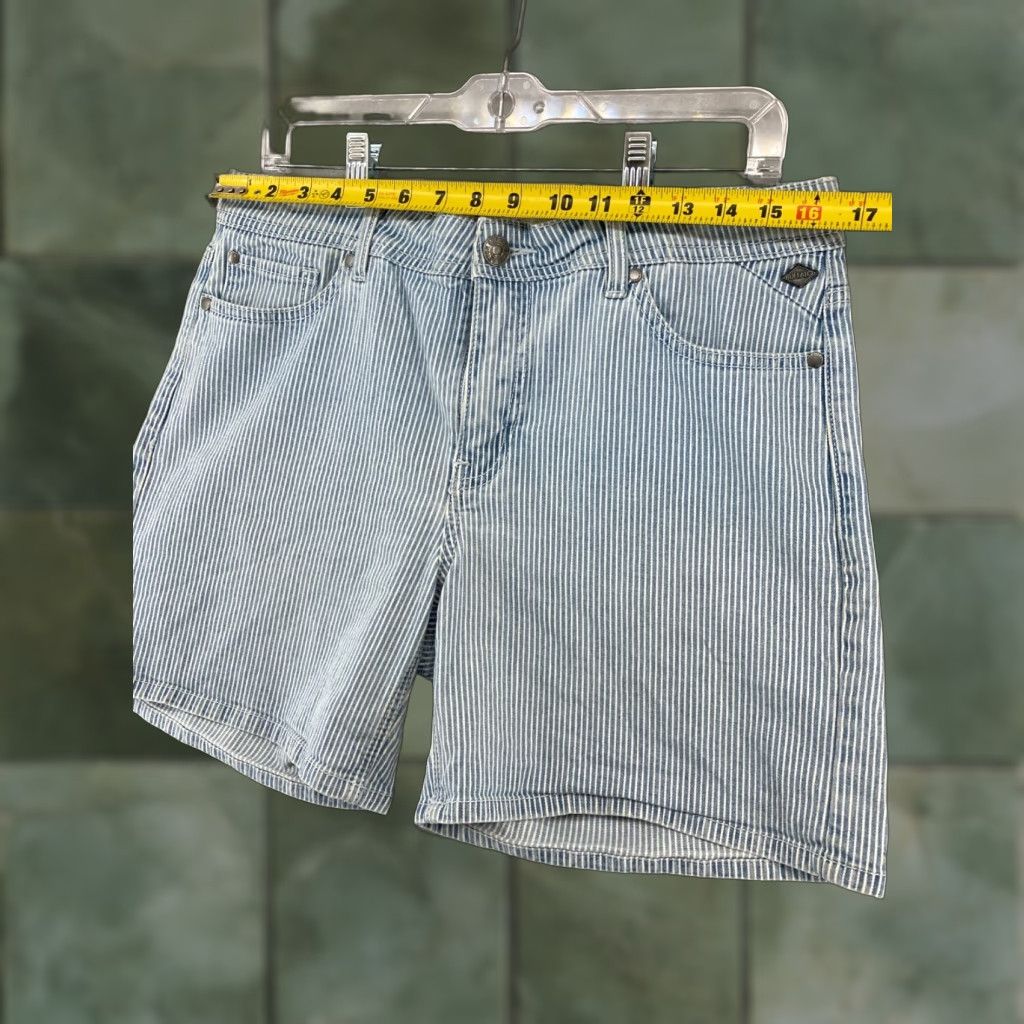 Buffalo David Bitton Buffalo Jeans Mens Shorts Phillip Striped Stretch Denim Casual 30 Blue 5-Pocket Design Inseam 9 in Regular Rise Mid Size US 30 / EU 46 - 1 Thumbnail