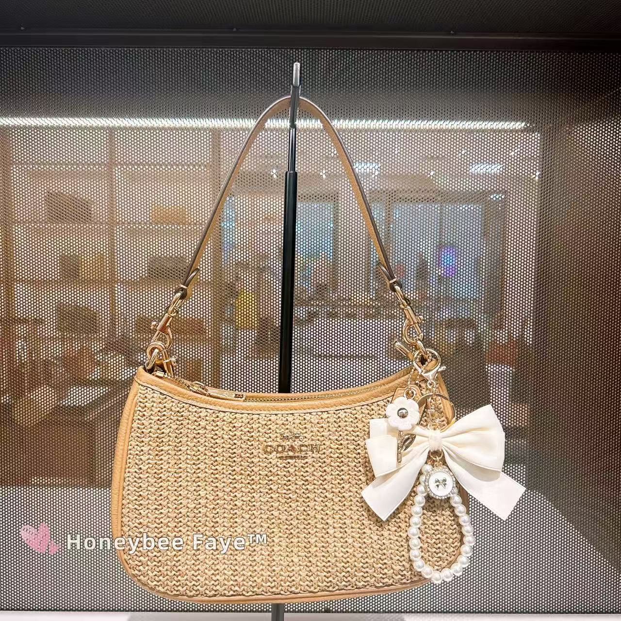 Coach NWT Coach Teri Shoulder Bag With Charm CEC43 Size ONE SIZE - 1 Thumbnail