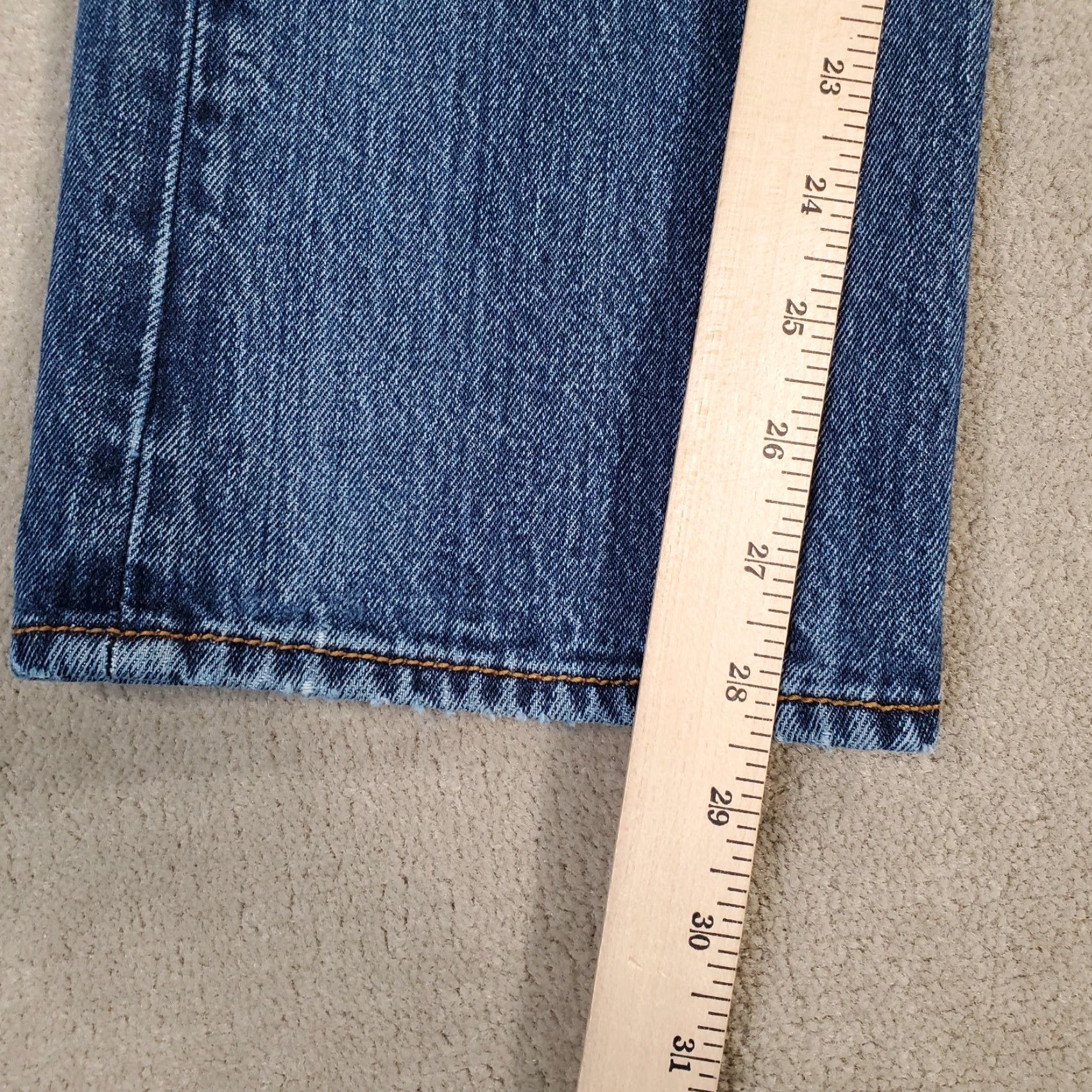 Levi's VINTAGE Levis 501 Jeans Men 32x29 Blue Straight Leg Button Fly Medium Wash Denim Casual Regular Fit Mens Size US 32 / EU 48 - 5 Thumbnail