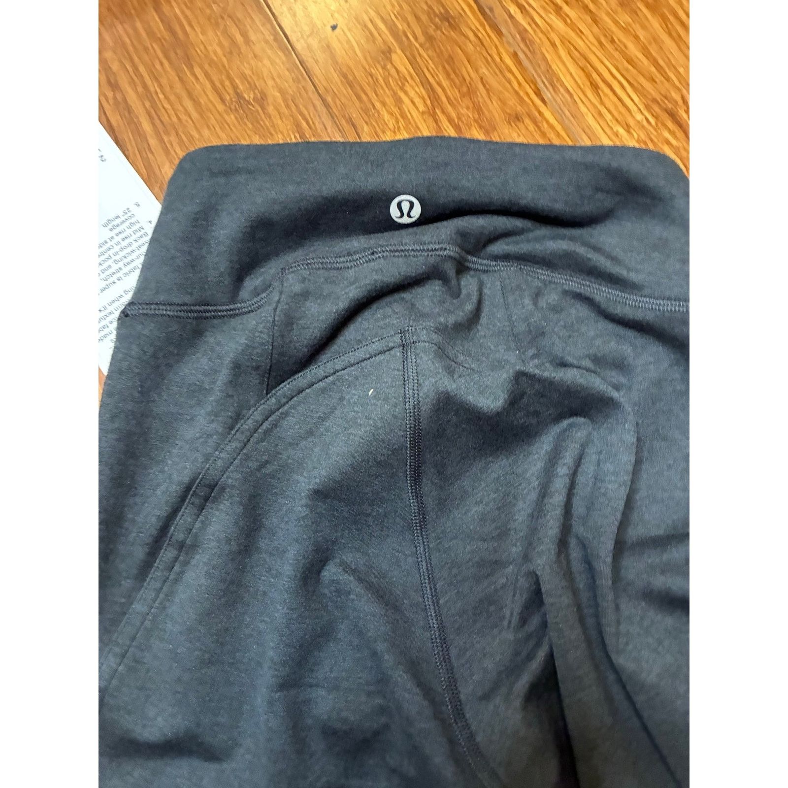 Lululemon Lululemon Softy Suedey Cross-Waist Tight 25" Black Size 2 Size 26" / US 2 / IT 38 - 5 Thumbnail