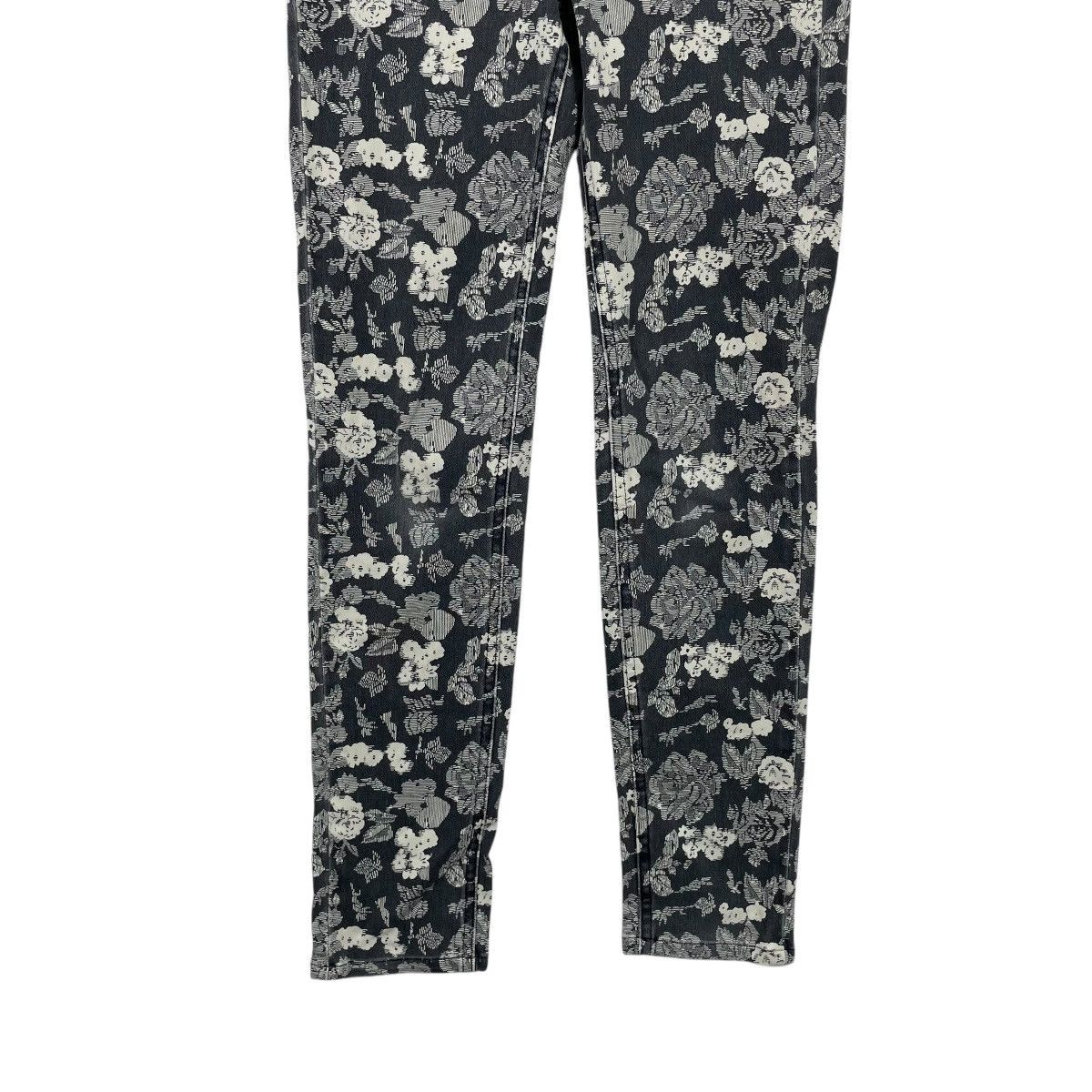 Japanese Brand Back Number Japan Floral Overprint Skinny Jeans Size US 26 / EU 42 - 3 Thumbnail