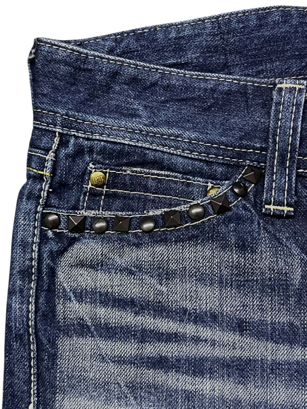 Vanquish Vanquish Studded Clawmark, Distressed Faded Acid Wash Flared Size US 29 - 8 Thumbnail