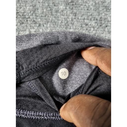 Lululemon Lululemon Dharana Yoga Crop Pants Women Sz 10 Black Gray Cas Size 32" / US 10 / IT 46 - 10 Thumbnail