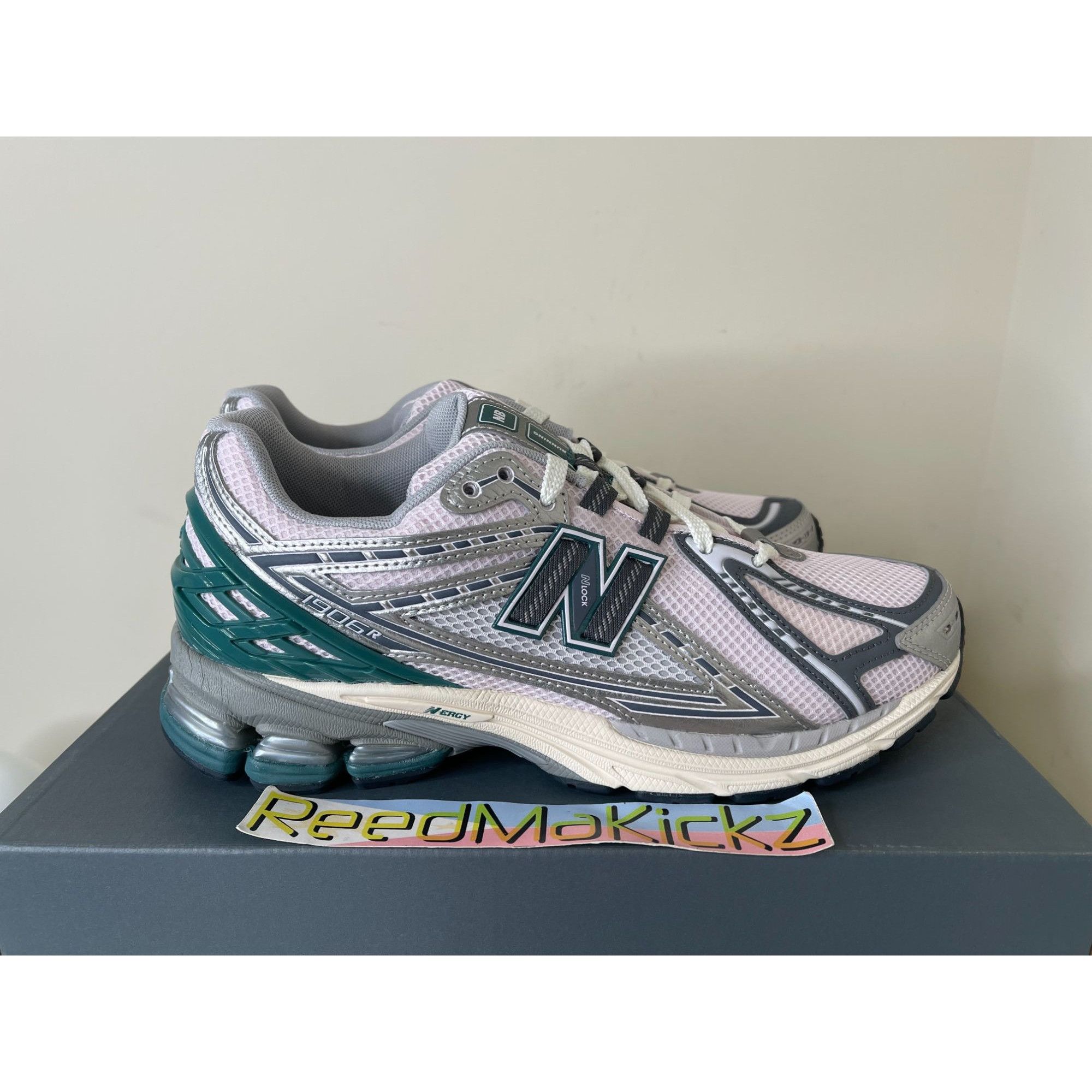 New Balance New Balance 1906R Pink Metallic Silver Mens 8.5us Size US 8.5 / EU 41-42 - 2 Thumbnail