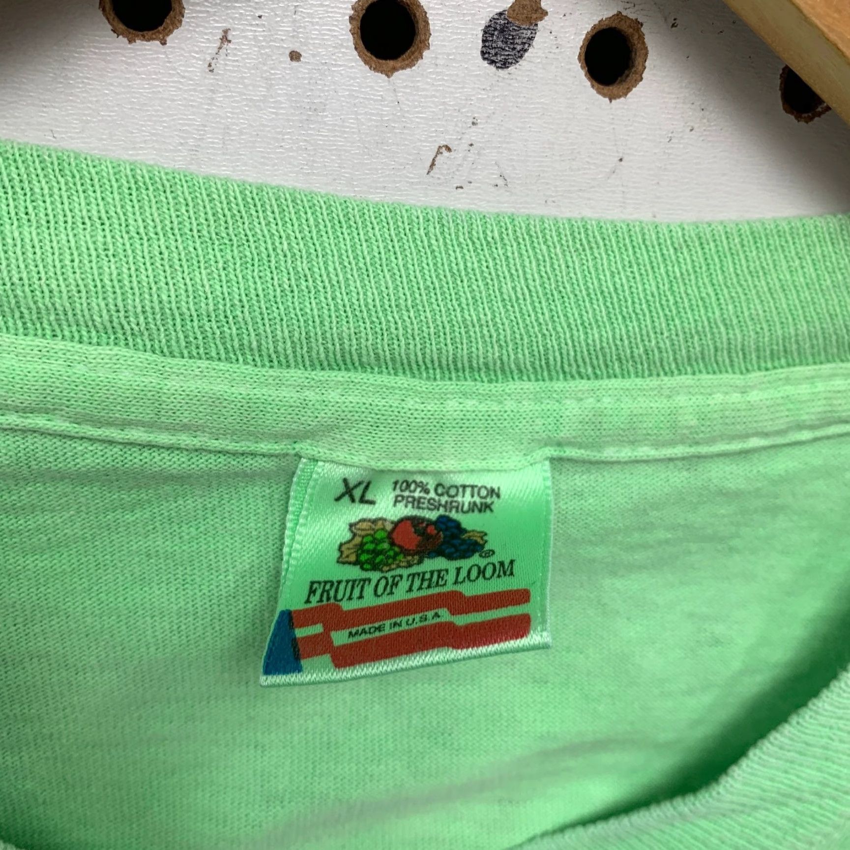 Fruit Of The Loom VINTAGE Universal Studios Florida Shirt Men XL Green 90s Single Stitch Made USA Size US XL / EU 56 / 4 - 5 Thumbnail