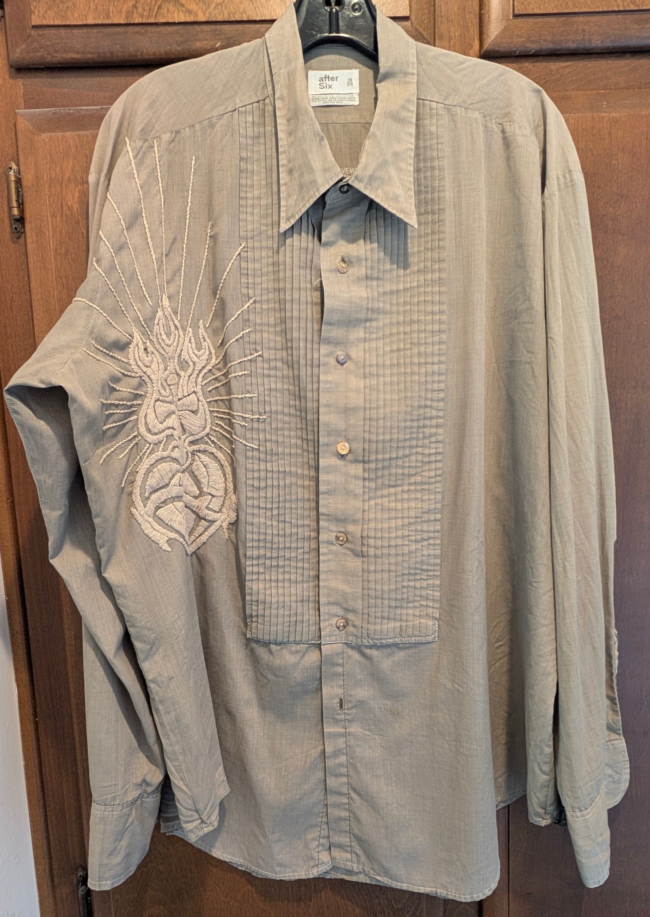 The Great China Wall Great China Wall VTG XL Emb Tux Shirt Size US XL / EU 56 / 4 - 1 Thumbnail