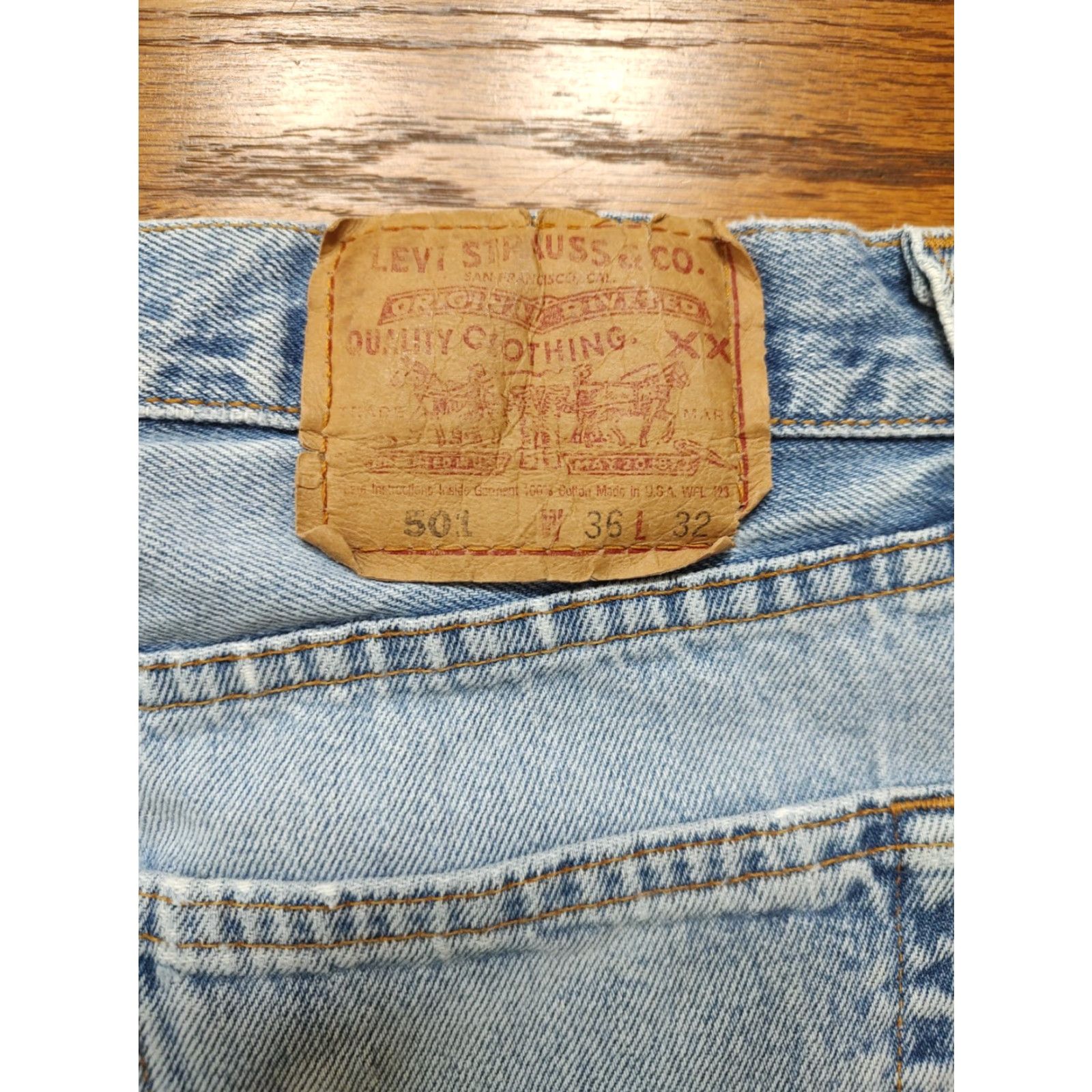 Levi's VINTAGE Levi's 501 Jeans Men 33x31 Blue USA 90s Thrashed Destroyed Straight 5-Pocket Button Closure Denim Cotton Classical Mens Size US 33 - 5 Thumbnail