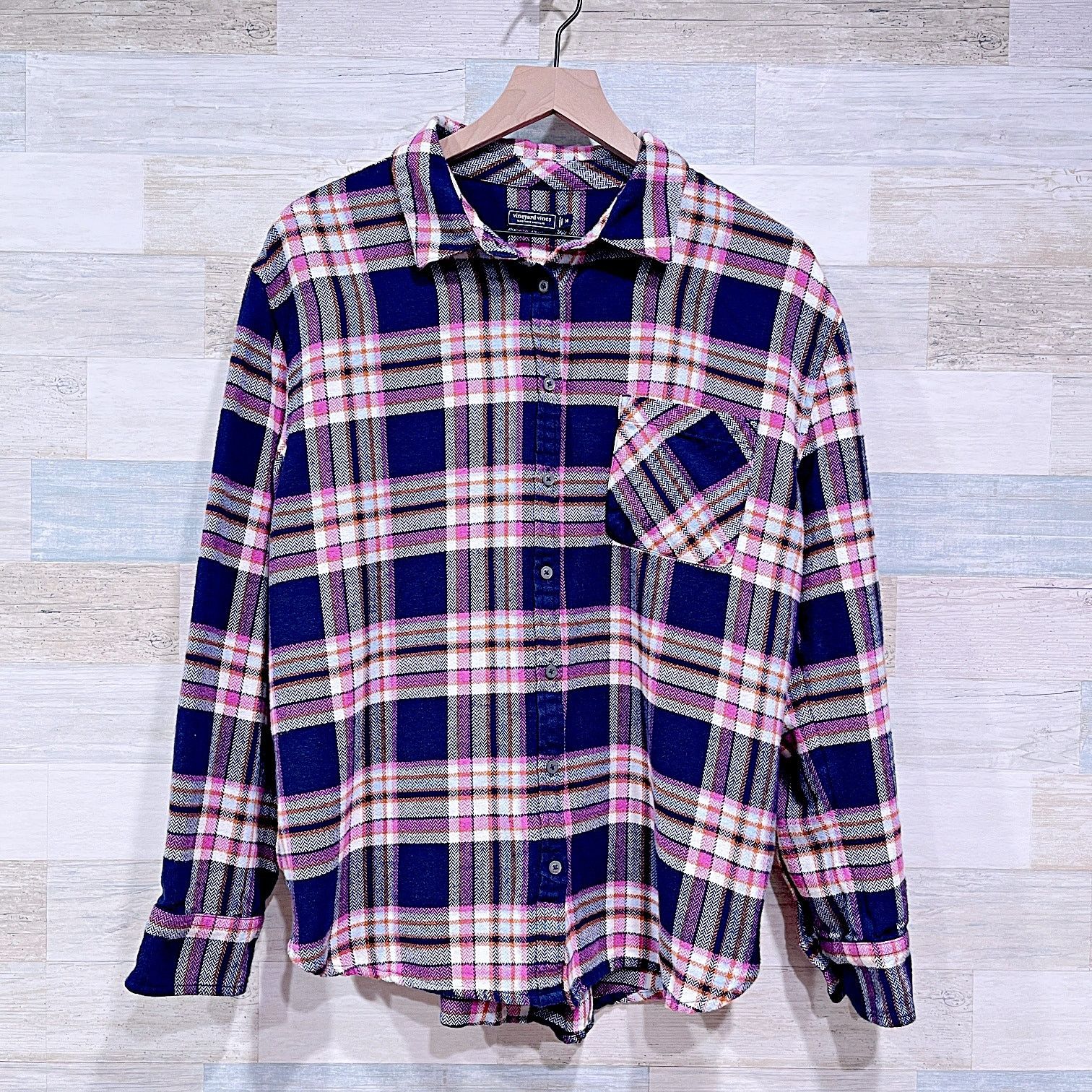 Vineyard Vines Vineyard Vines Flannel Shirt Pink Blue Plaid Womens 14 Size XL / US 12-14 / IT 48-50 - 1 Thumbnail
