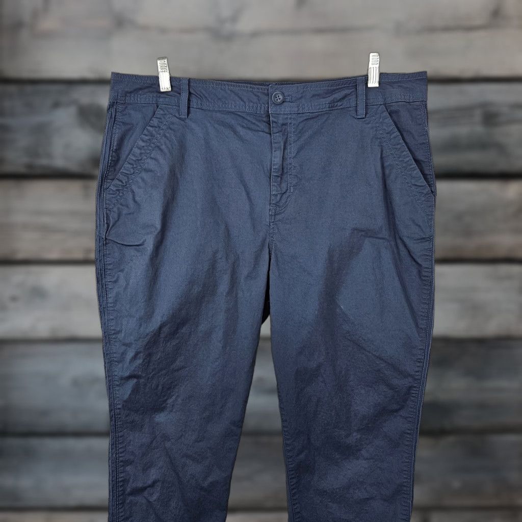 Eddie Bauer VINTAGE? No, but Eddie Bauer Womens Ankle Pants 18 Blue High Rise Cotton Blend Flat Front Regular 26" Inseam Womens Size 40" / US 18 - 1 Thumbnail