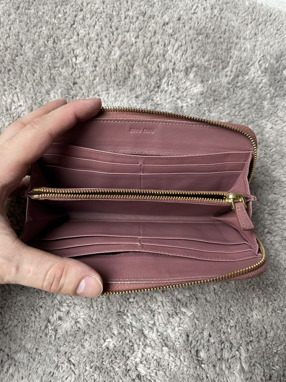 Prada MIU MIU women's beige glossy leather wallet Size ONE SIZE - 6 Thumbnail