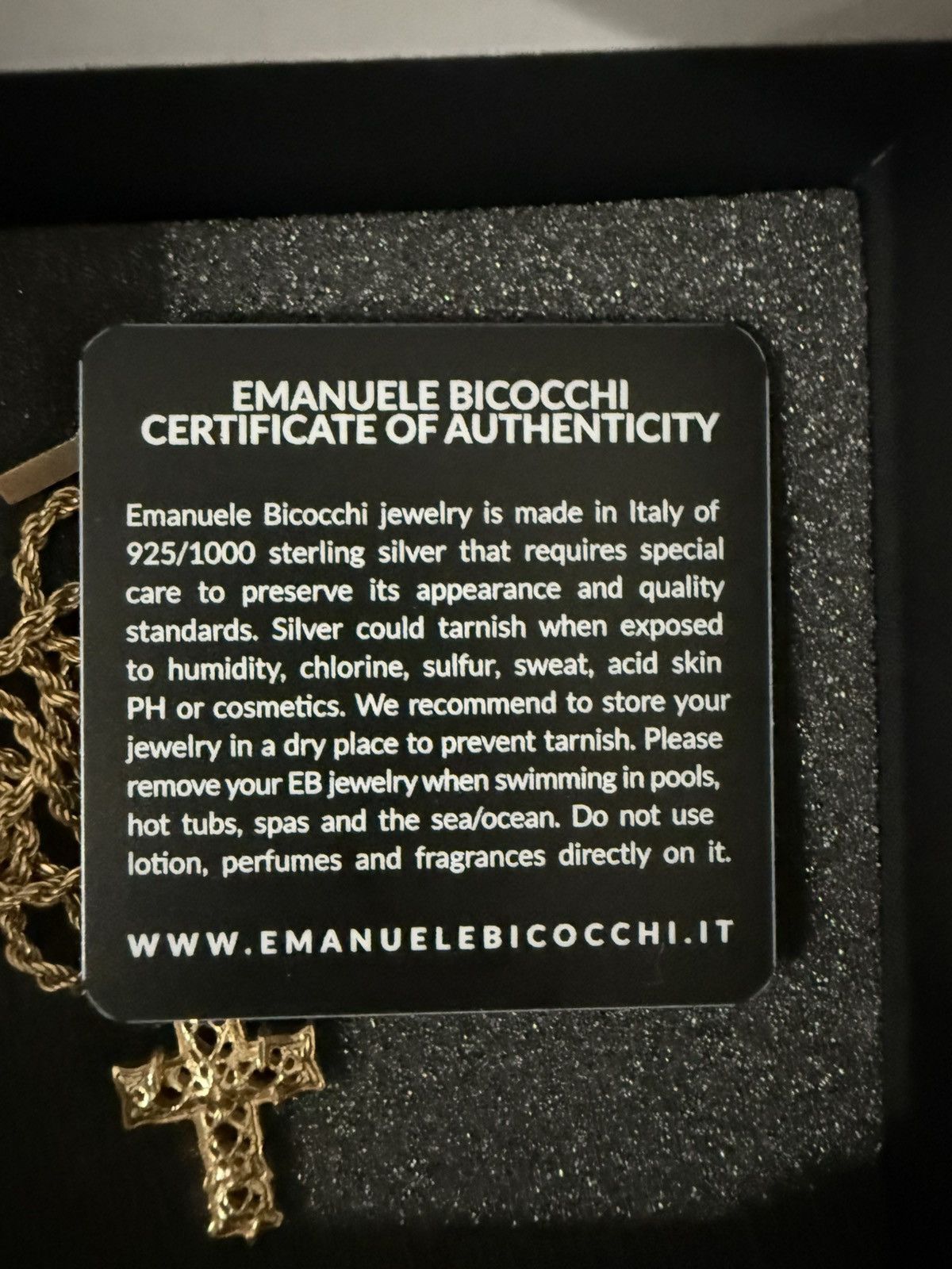 Emanuele Bicocchi Emanuele Bicocchi Gold medium Notre dame cross necklace Size ONE SIZE - 4 Thumbnail