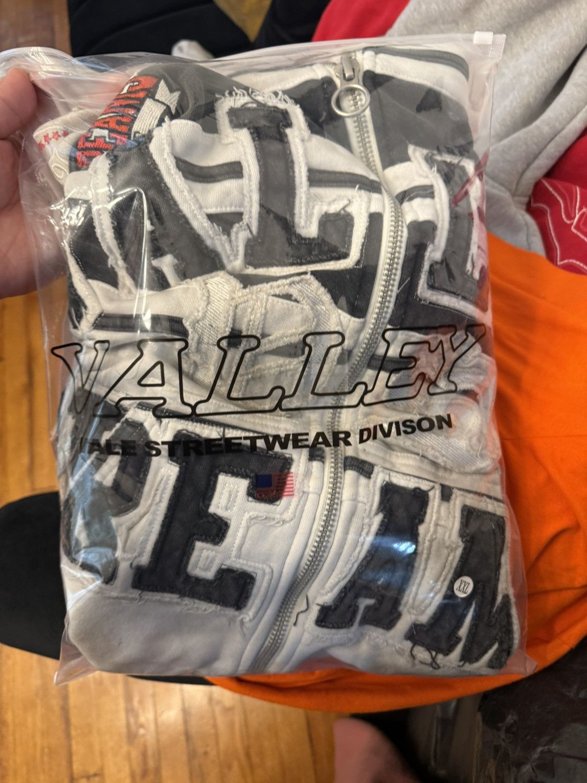 Vale Vale Collage Oreo Black White Zip Up Hoodie Size Medium Size US M / EU 48-50 / 2 - 12 Thumbnail