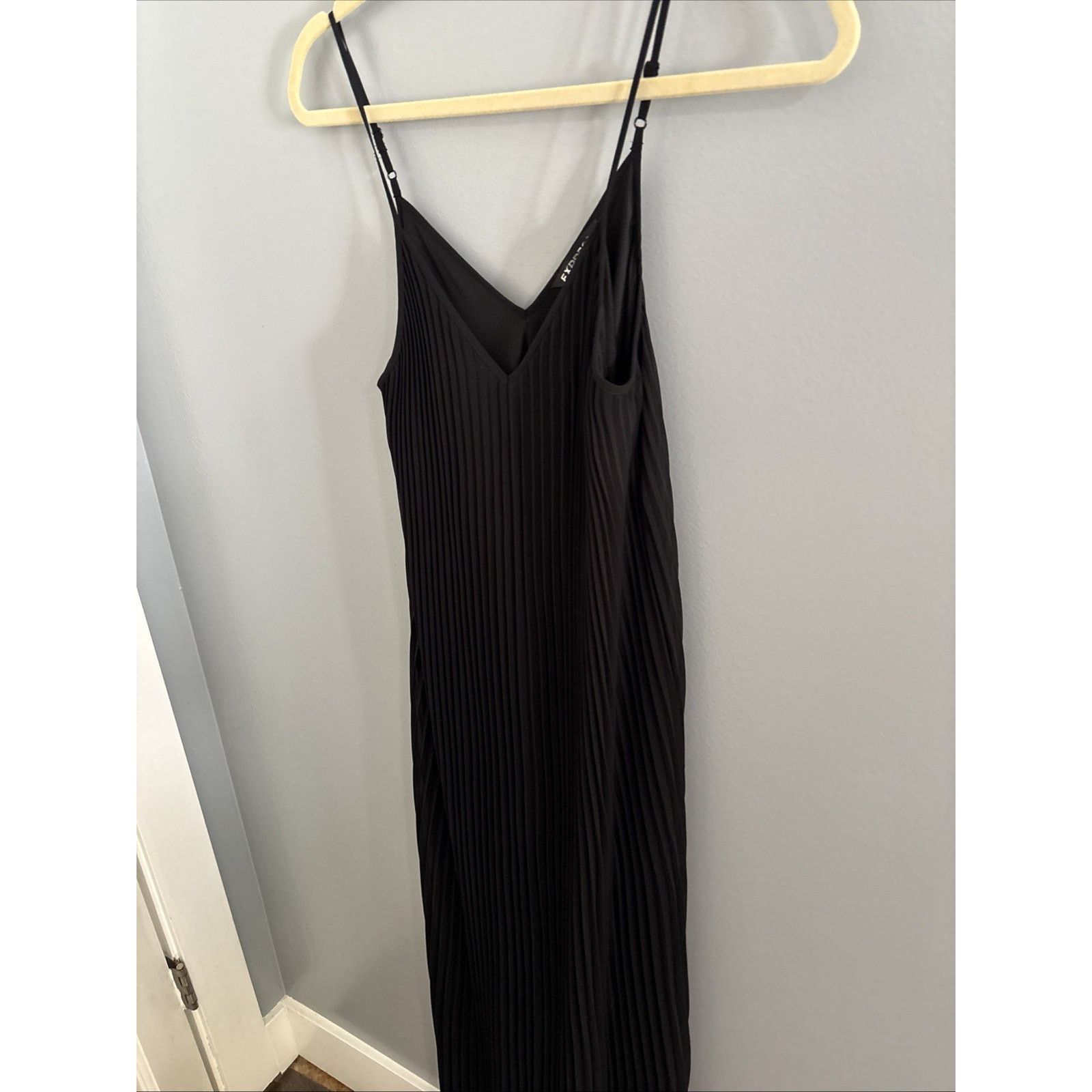 Express Express Black Textured Dress XS Size XS / US 0-2 / IT 36-38 - 2 Thumbnail