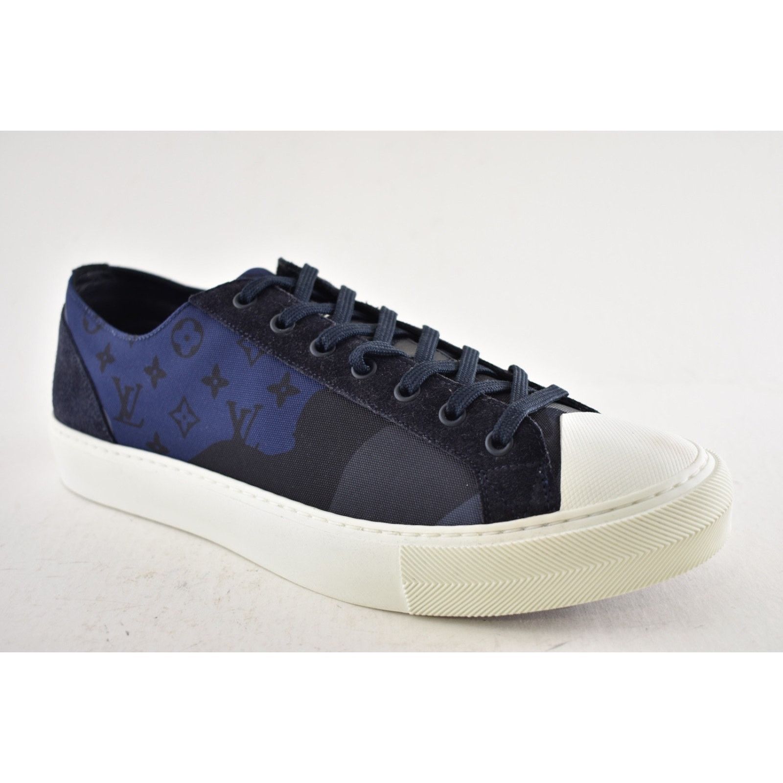 Louis Vuitton Louis Vuitton Tattoo Camo Blue Monogram LV Logo Low Top Size US 9 / EU 42 - 5 Thumbnail
