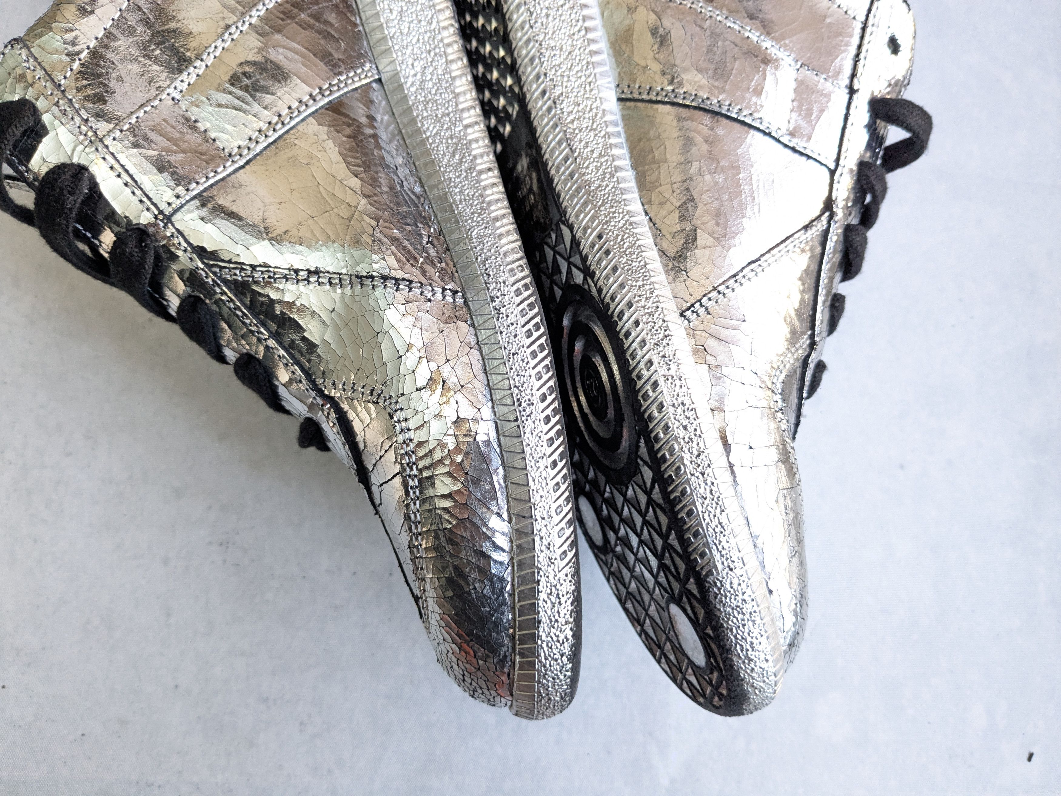 Maison Margiela Maison Margiela Replica GAT Silver Black Cracked 9 42 Size US 9 / EU 42 - 9 Thumbnail