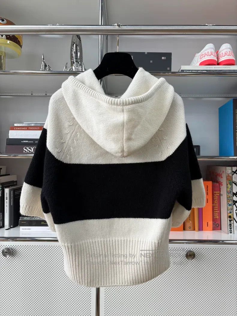 Dior Dior Black and white colour block letter jacquard hooded s Size XS / US 0-2 / IT 36-38 - 3 Thumbnail